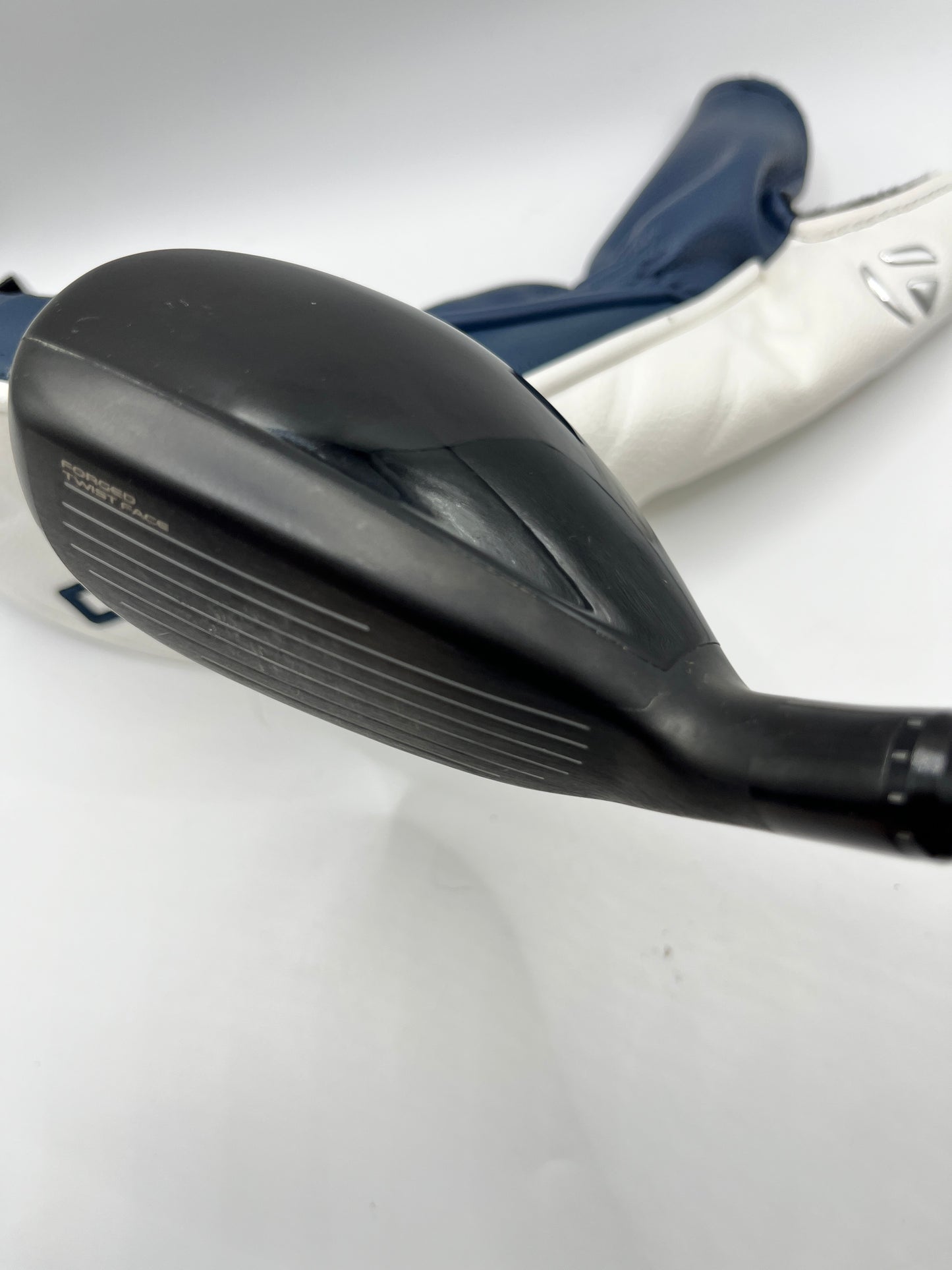 Taylormade Qi10 Tour #2 Hybrid / 17 Degree / Stiff Flex / ACCRA FX Upgrade
