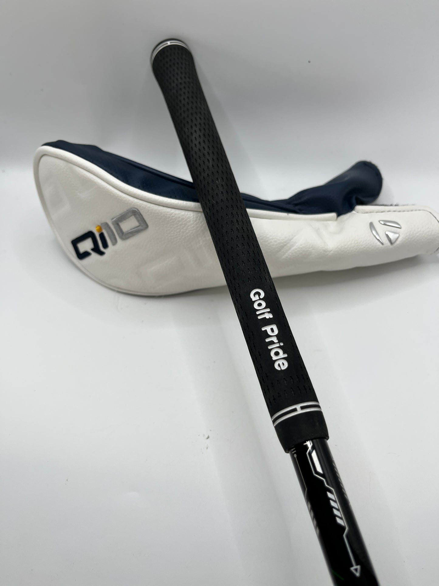 Taylormade Qi10 Tour #2 Hybrid / 17 Degree / Stiff Flex / ACCRA FX Upgrade
