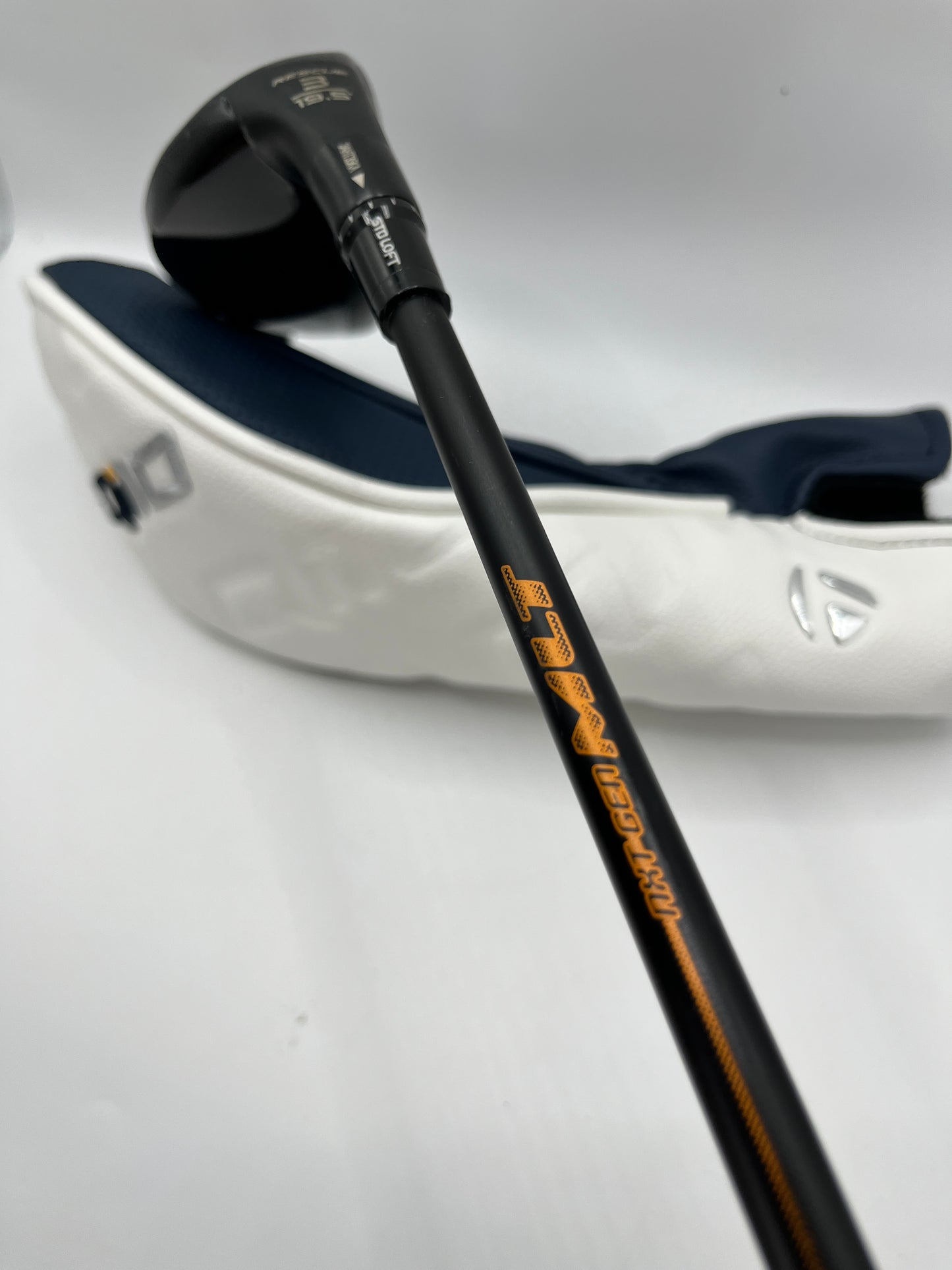 Taylormade Qi10 Tour #3 Hybrid / 19.5 Degree / Stiff Flex / Aldila NV NXT Orange