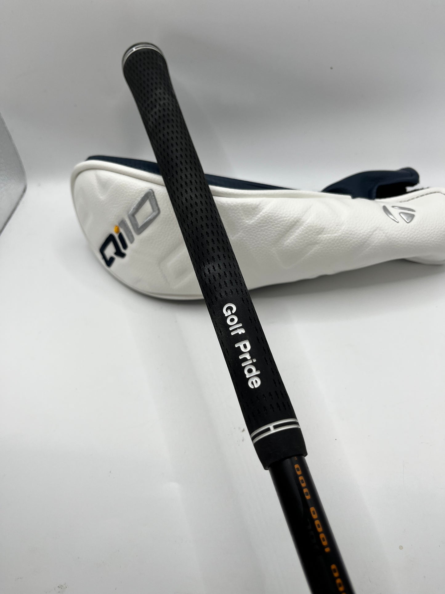 Taylormade Qi10 Tour #3 Hybrid / 19.5 Degree / Stiff Flex / Aldila NV NXT Orange