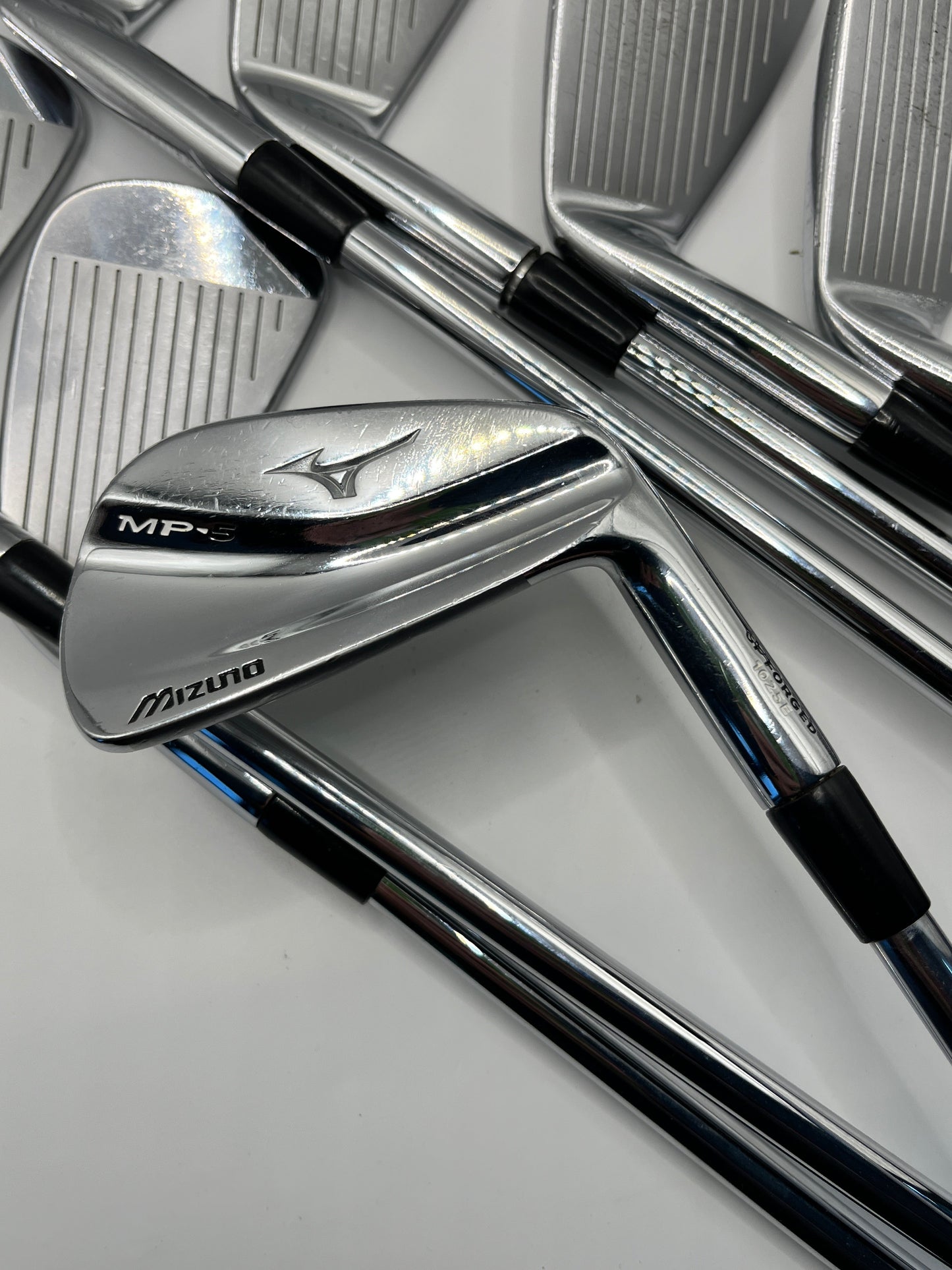 Mizuno MP5 Irons / R300 XP95 Shafts / 4-PW Iron Set