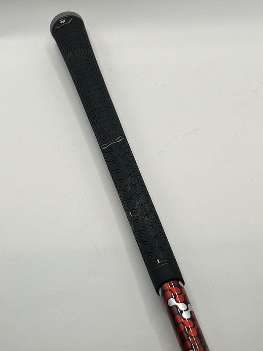 Fujikura ATMOS Red 5-R Driver Shaft / Regular Flex / Taylormade Adaptor