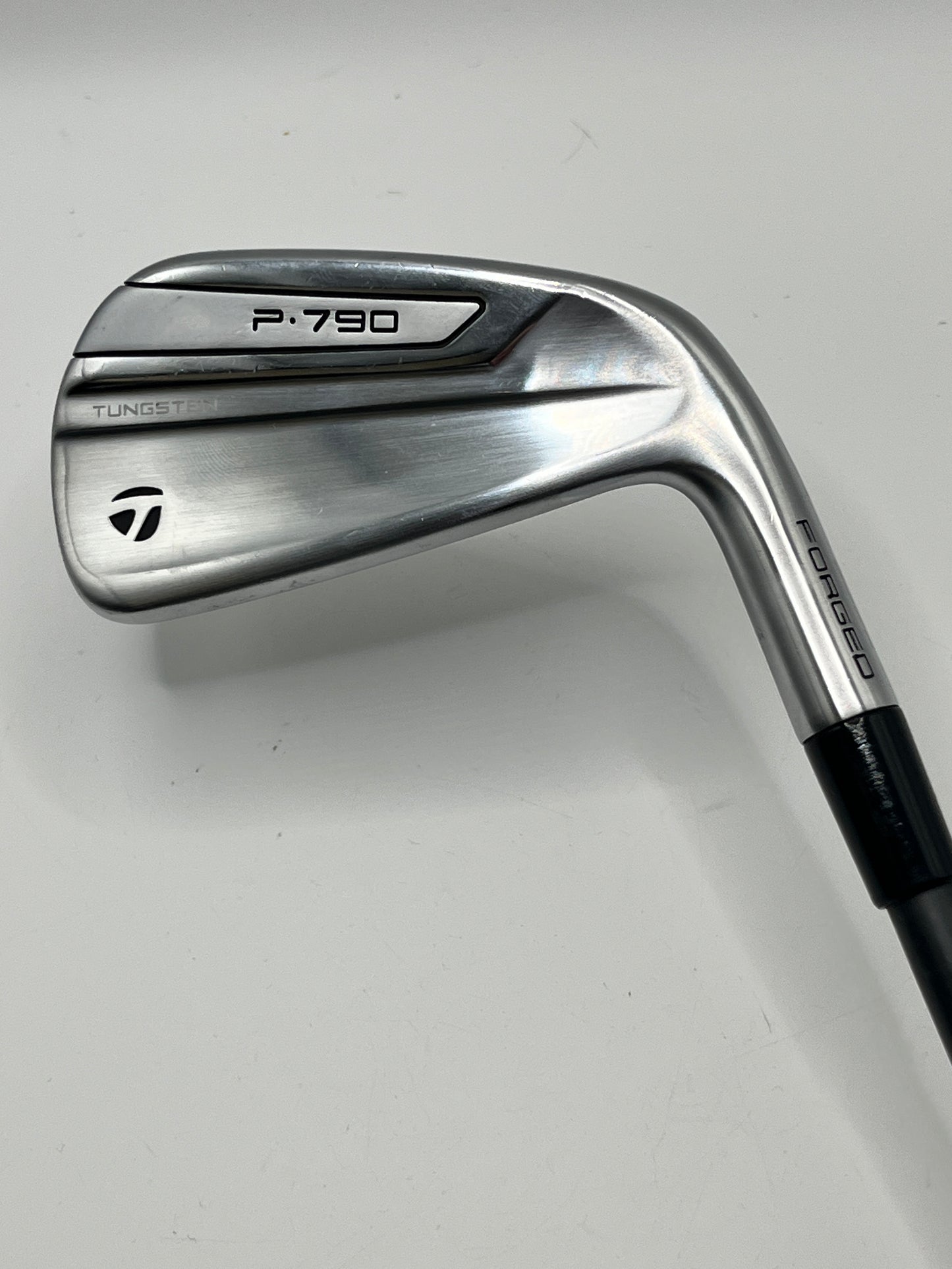 Taylormade P790 #2 Utility Iron / 17 Degree / Stiff Flex HZRDUS Smoke Black