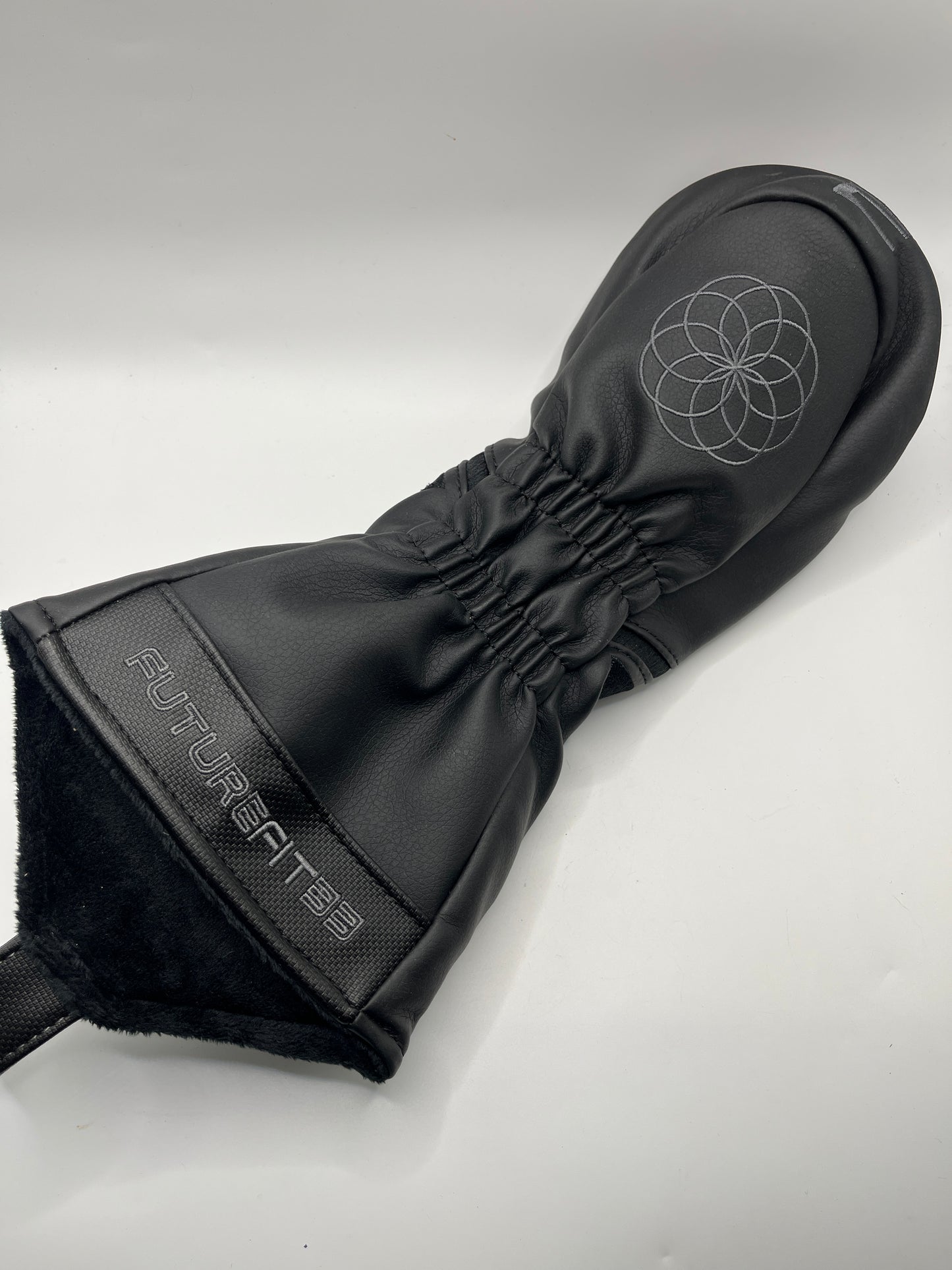 Cobra DS Adapt Driver Headcover / Excellent Condition
