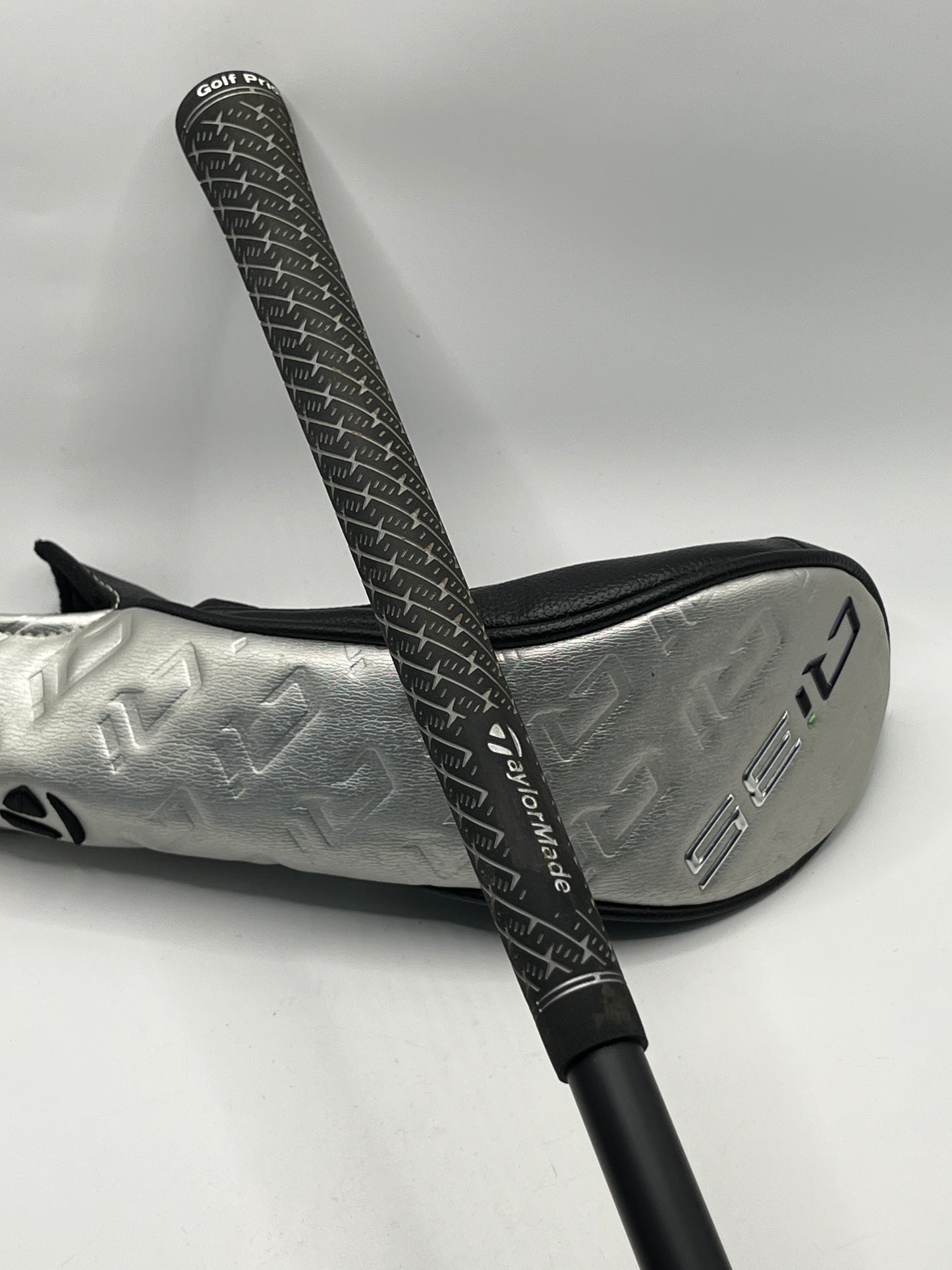 Taylormade Qi35 Max #4 Hybrid / 23 Degree / Regular Flex / Fujikura AirSpeeder 50