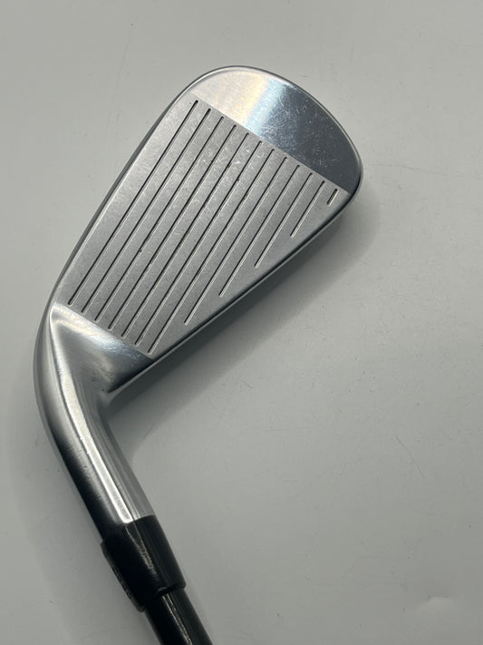 Titleist U505 Utility #4 Iron / 22 Degree / R Flex / HZRDUS Smoke RDX Black