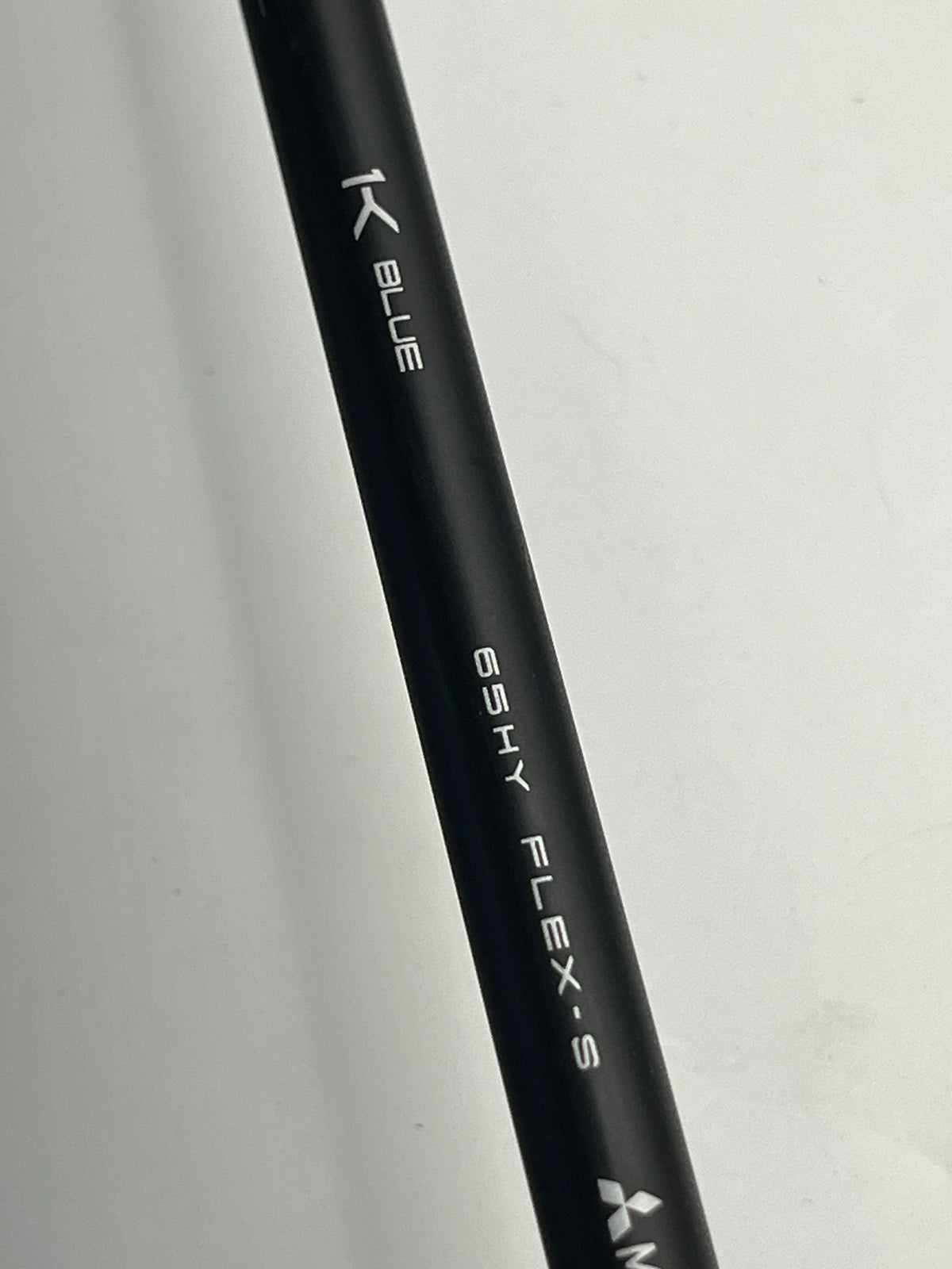 Titleist GT2 #3 Hybrid / 18 Degrees / Stiff Flex / Tensei 1K Blue