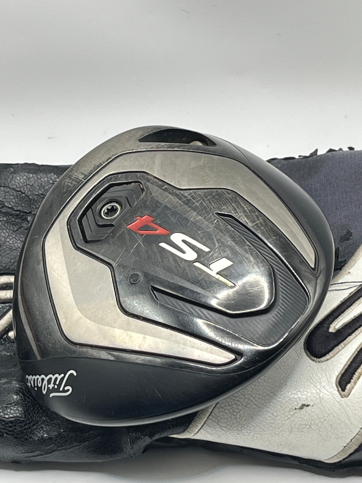 Titleist TS4 Driver / 9.5 Degree / Head and Headcover Only