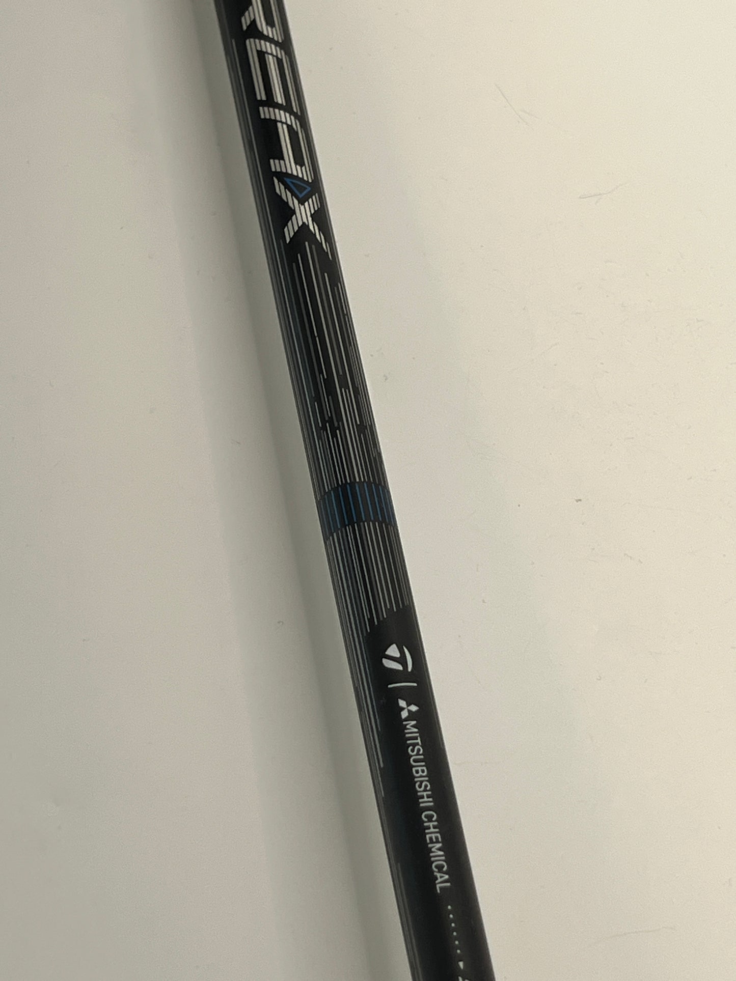 Mitsubishi REAX Blue 50 Driver Shaft / Stiff Flex / Taylormade Adapter