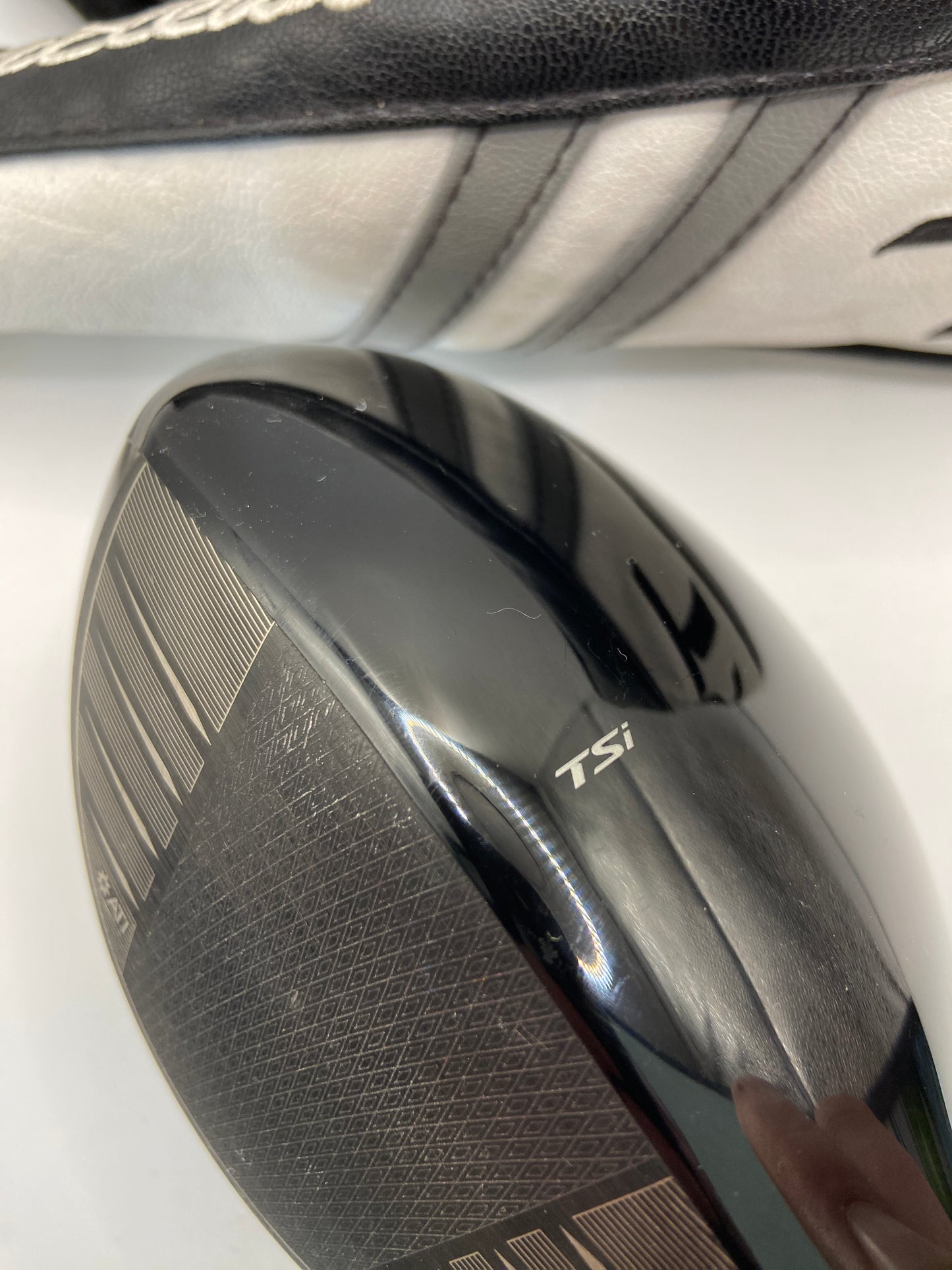 Titleist TSi3 Driver / 10 Degree / Head and Headcover Only