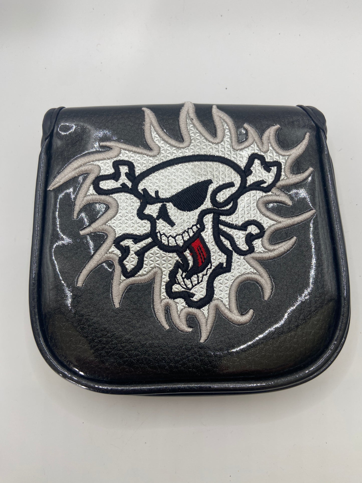 Golf Putter Headcover - For Mid-Mallet Putter - Raging Skull - Magnetic Closer