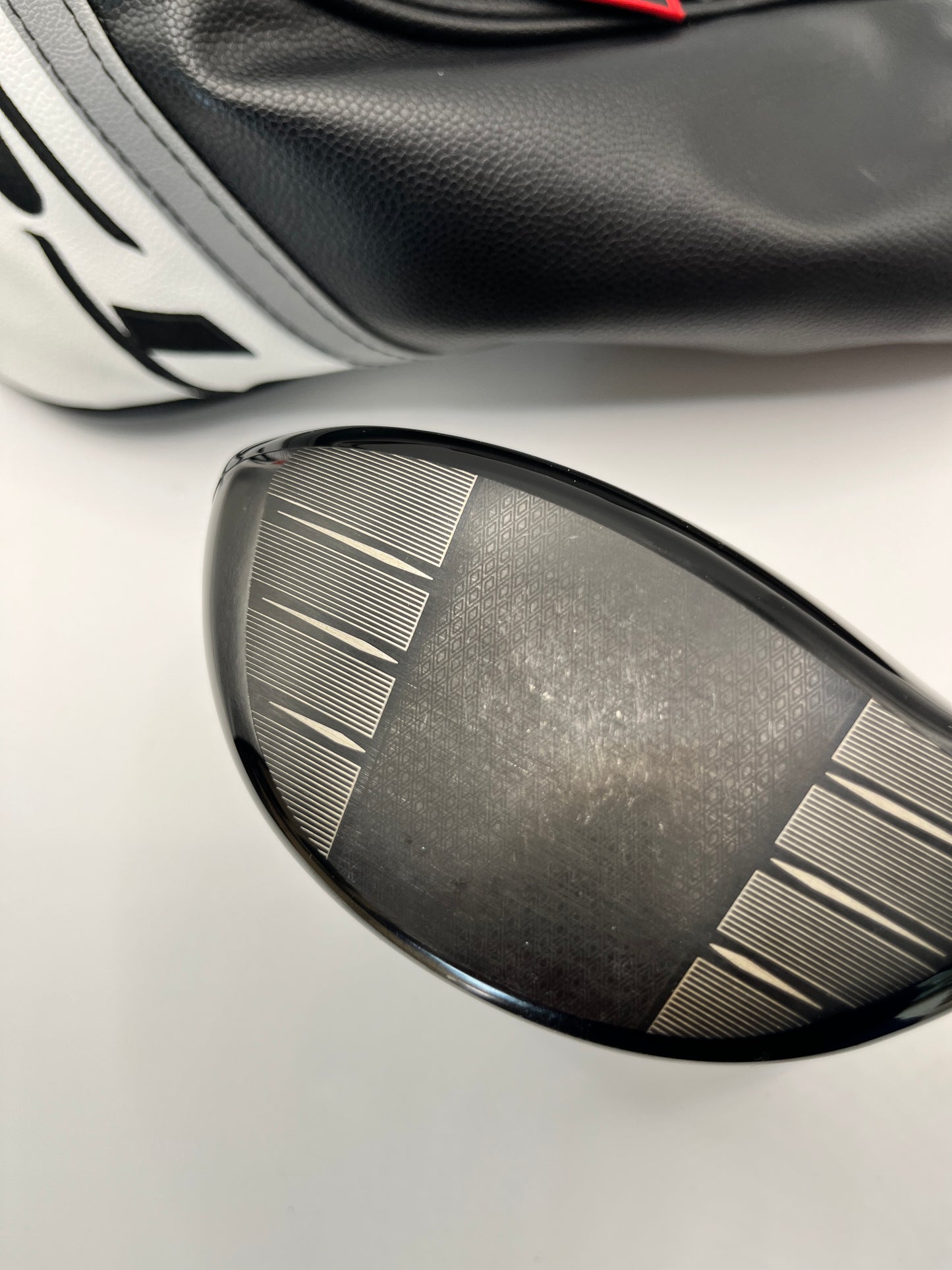 Titleist TSR2 Driver / 10 Degree / Head & Headcover Only