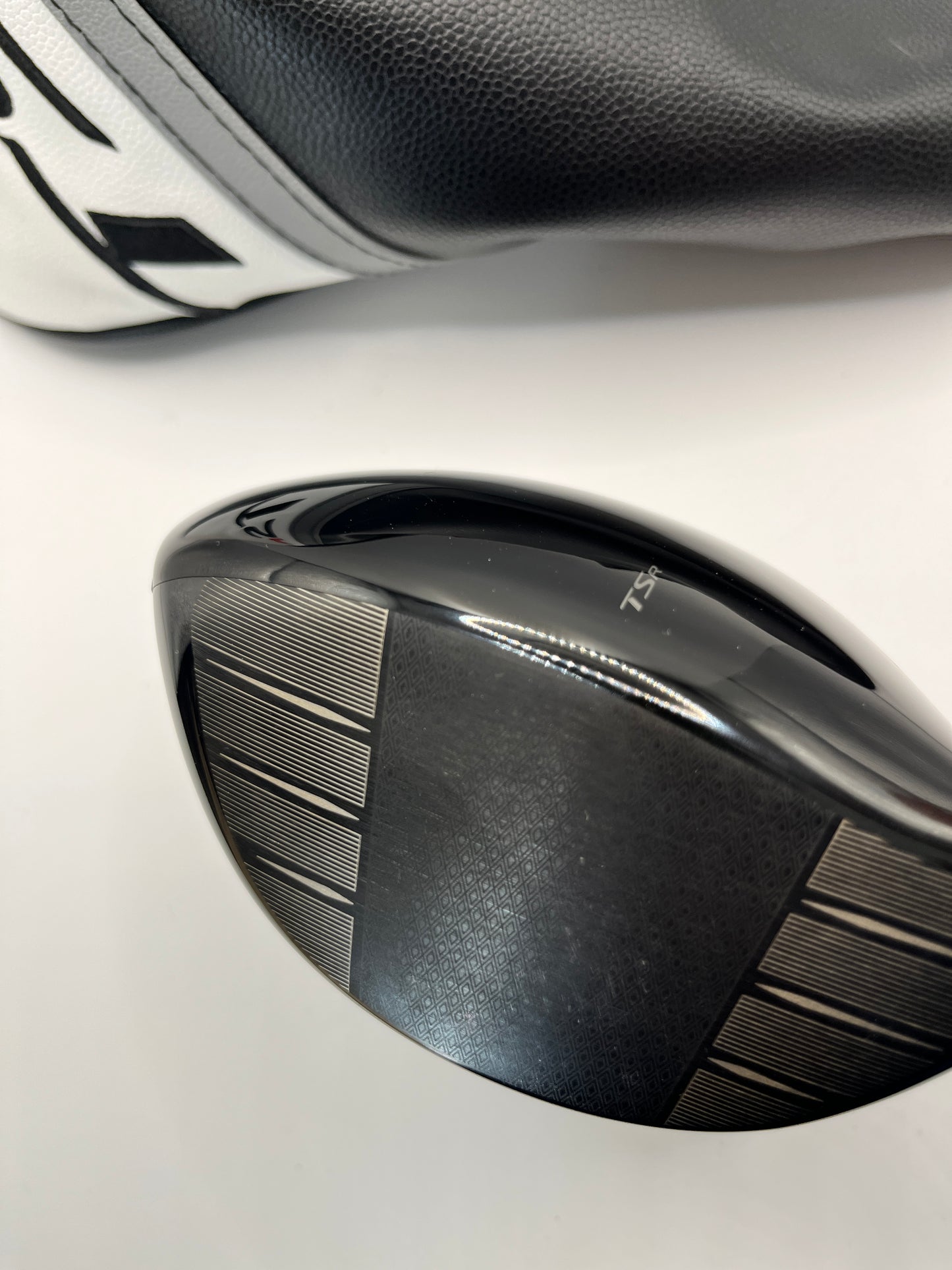 Titleist TSR2 Driver / 10 Degree / Head & Headcover Only