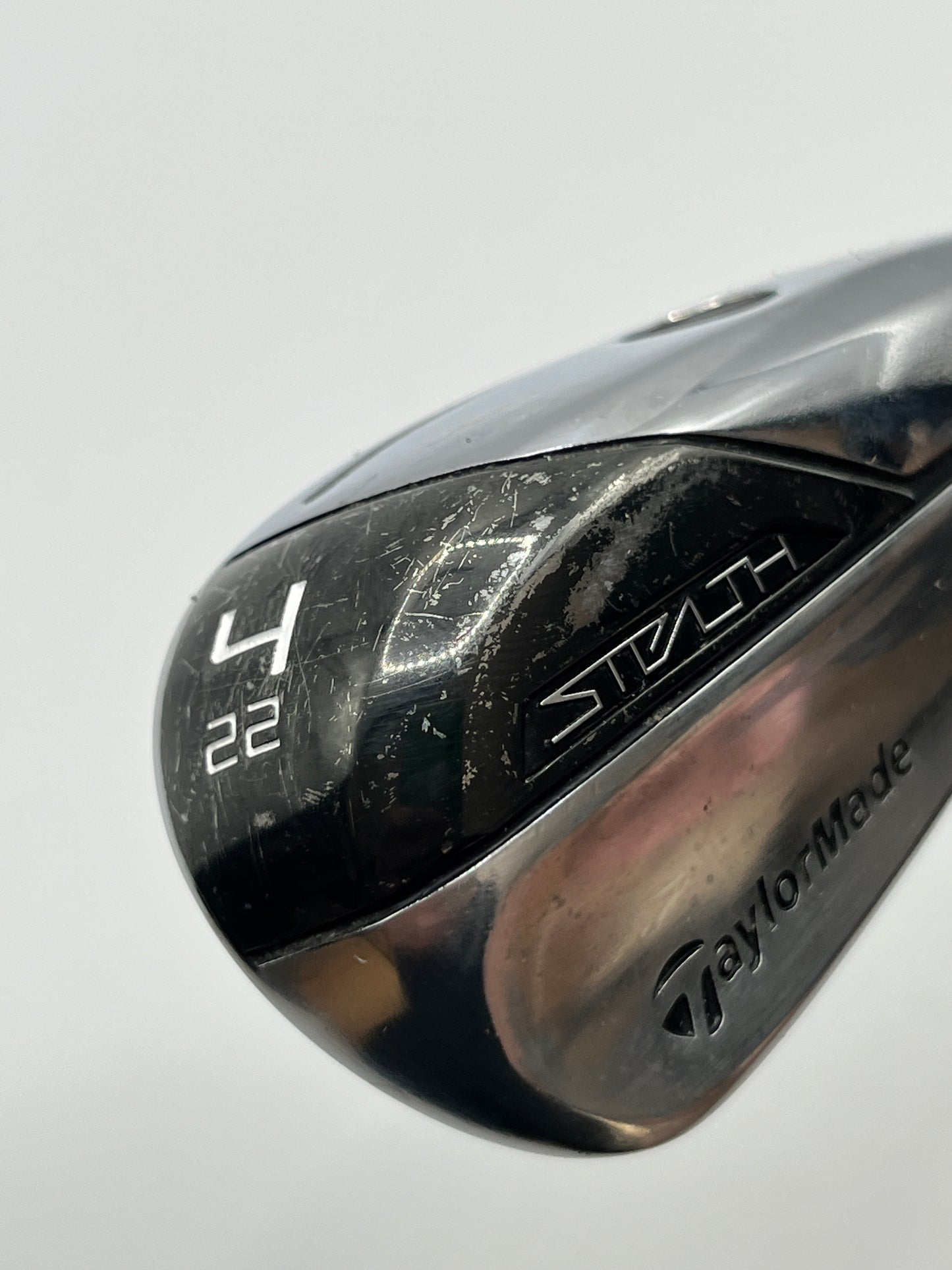 Taylormade Stealth DHY #4 Hybrid / 22 Degree / Regular Flex Aldila Ascent Black