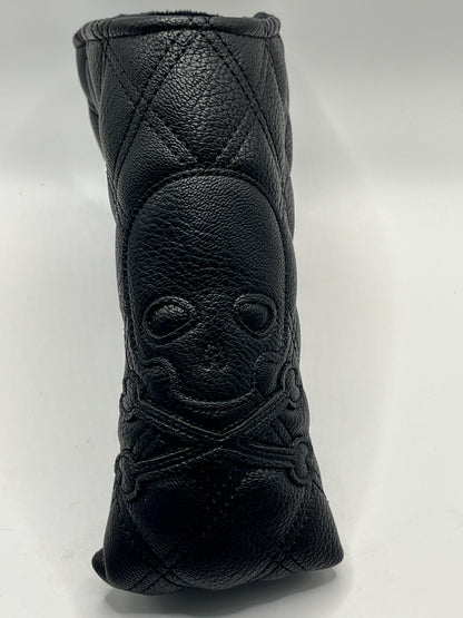Blade Putter Cover - Skull and Crossbones - Magnetic Closer
