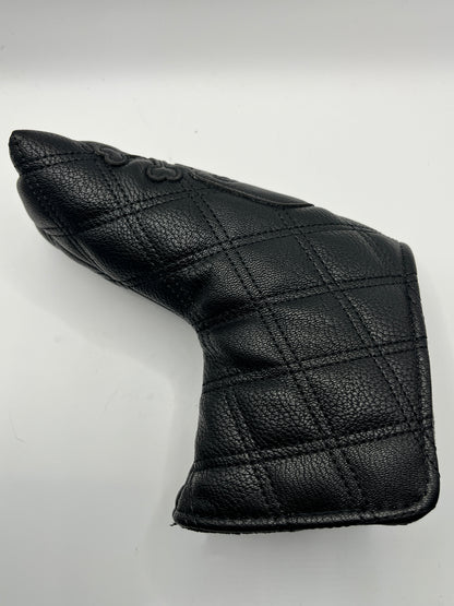 Blade Putter Cover - Skull and Crossbones - Magnetic Closer