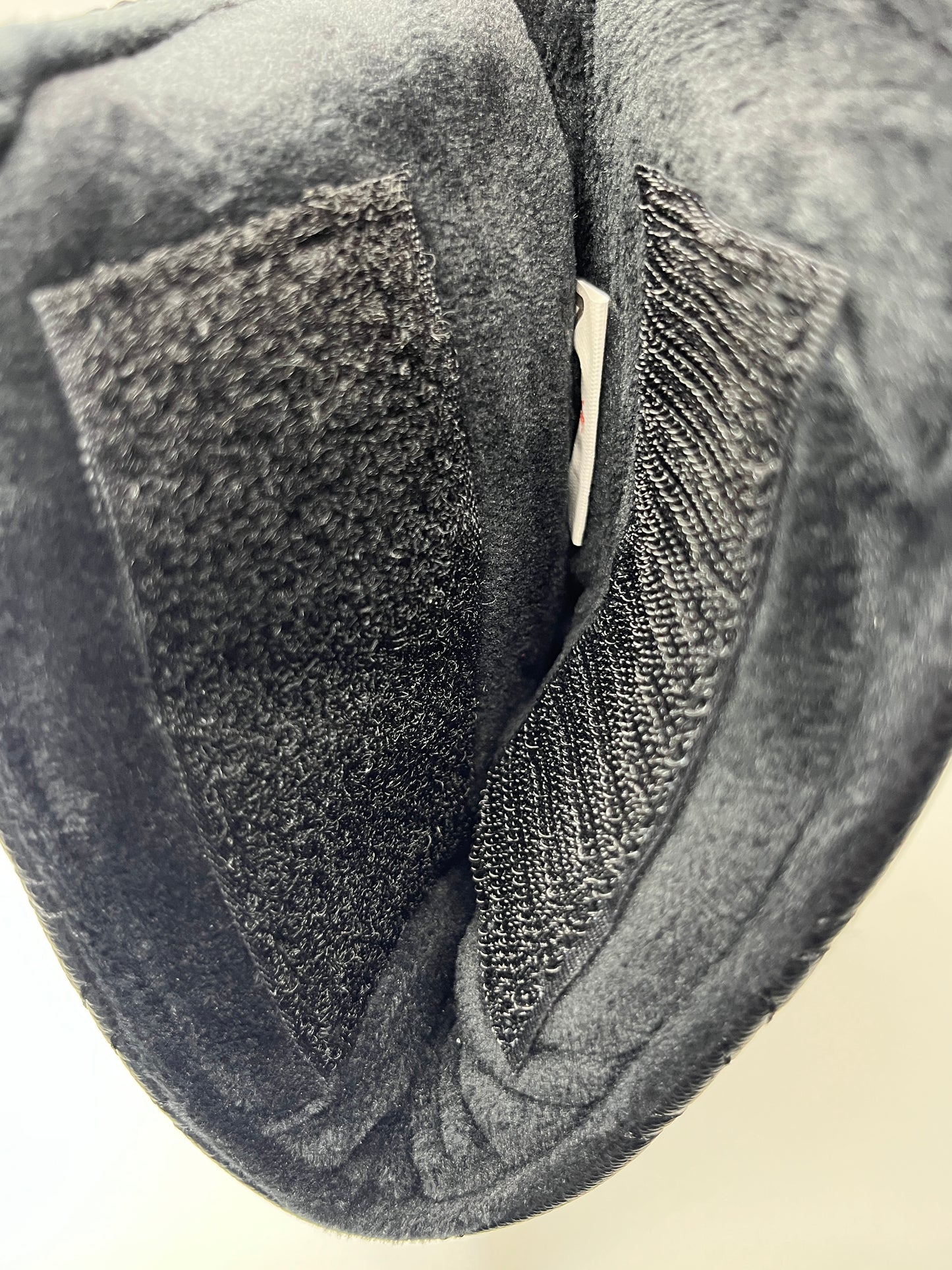 Blade Putter Cover - Skull and Crossbones - Magnetic Closer