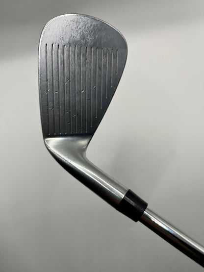 Taylormade P770 Pitching Wedge / Stiff Flex KBS Tour FLT 120 Shaft