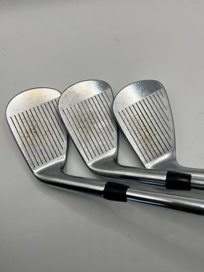 Titleist 718 CB Forged Irons / S300 Shafts / 5-PW Iron Set