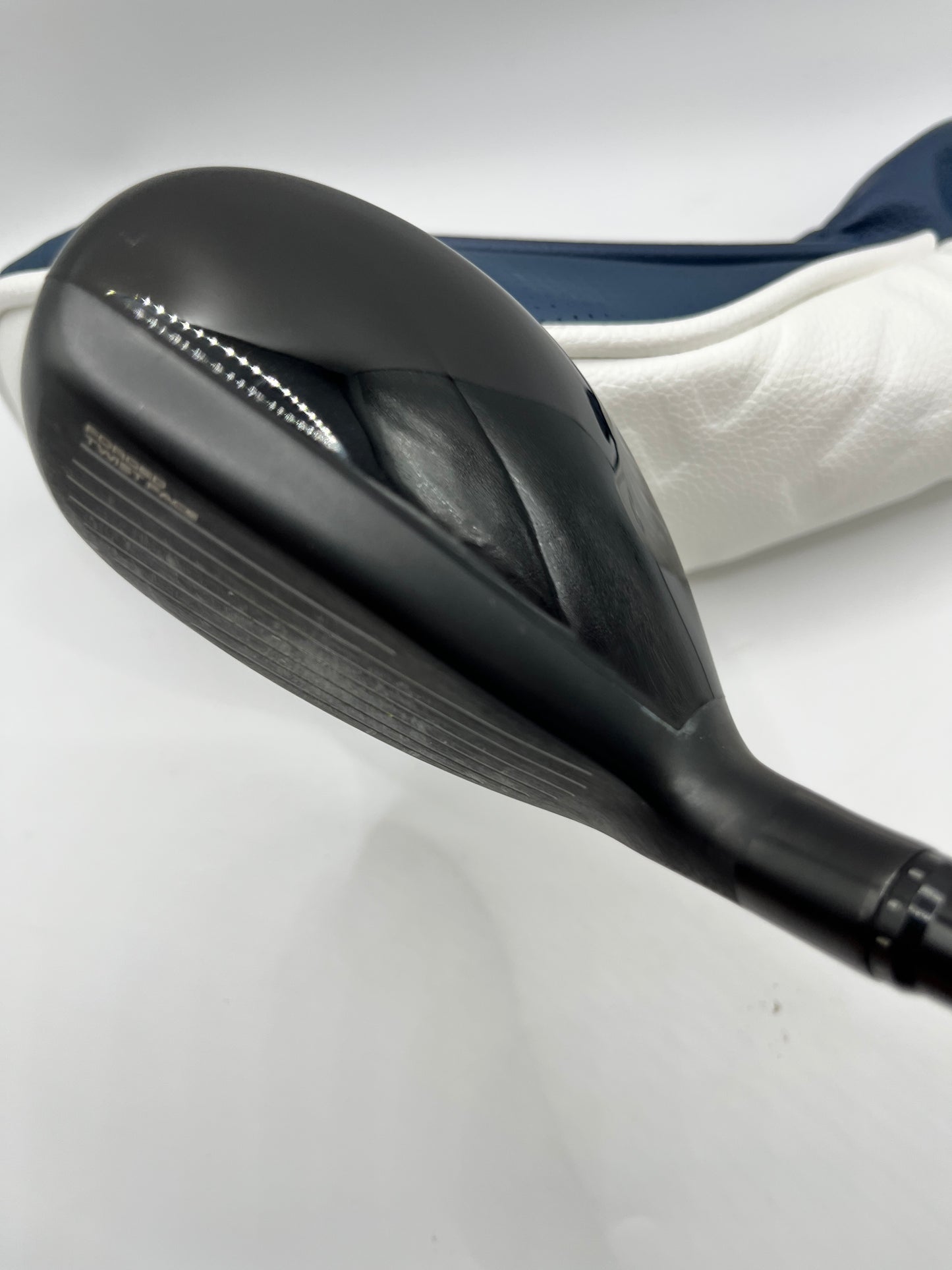 Taylormade Qi10 Tour #3 Hybrid / 19.5 Degree / Stiff Flex / Aldila NV NXT Orange