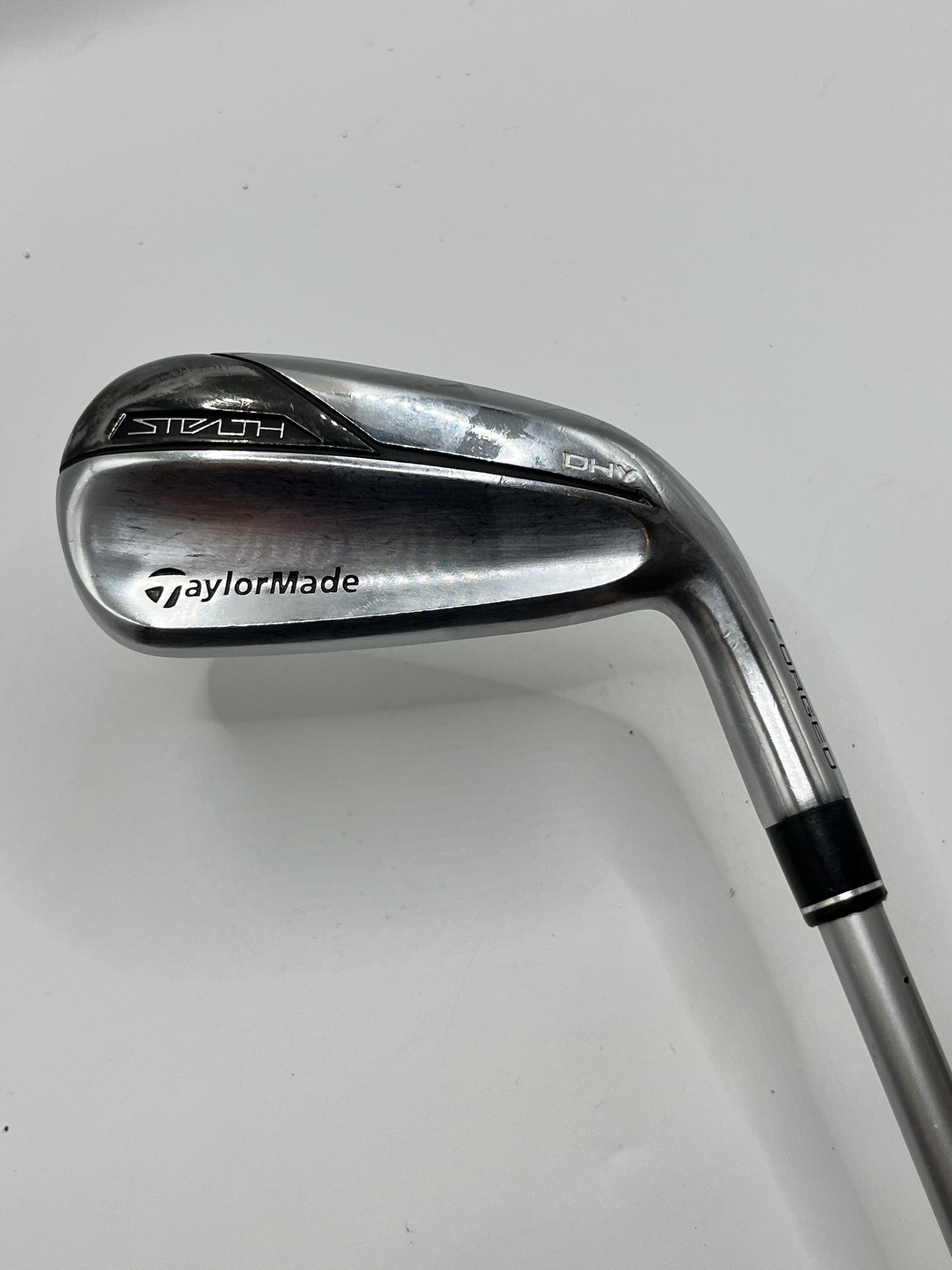 Taylormade Stealth DHY #4 Hybrid / 22 Degree / Stiff Flex Aldila Ascent Black