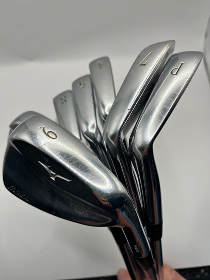 Mizuno MP5 Irons / R300 XP95 Shafts / 4-PW Iron Set