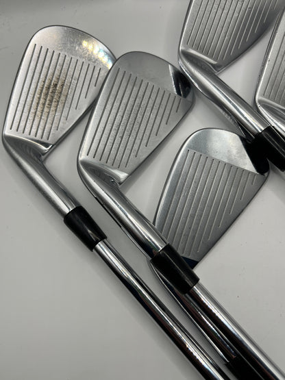 Mizuno MP5 Irons / R300 XP95 Shafts / 4-PW Iron Set