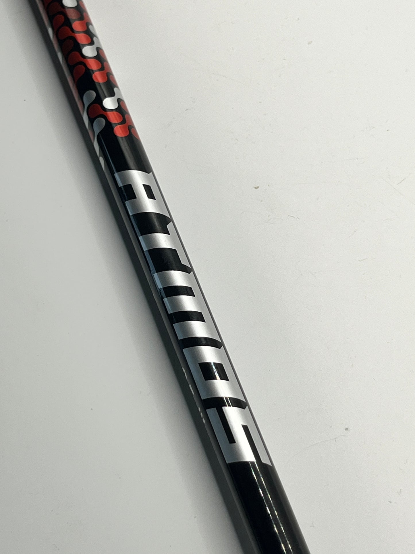Fujikura ATMOS Red 5-R Driver Shaft / Regular Flex / Taylormade Adaptor