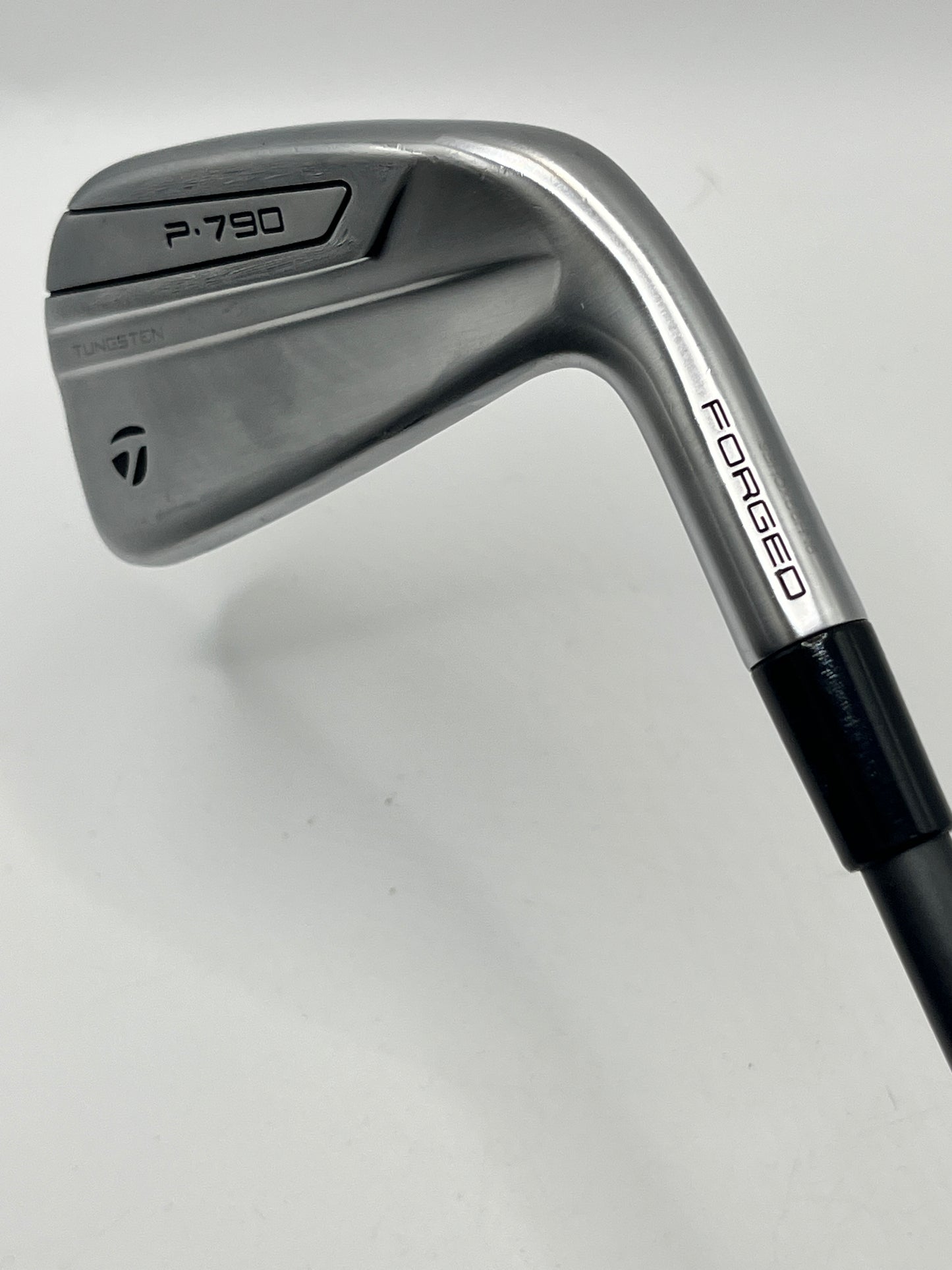 Taylormade P790 #2 Utility Iron / 17 Degree / Stiff Flex HZRDUS Smoke Black