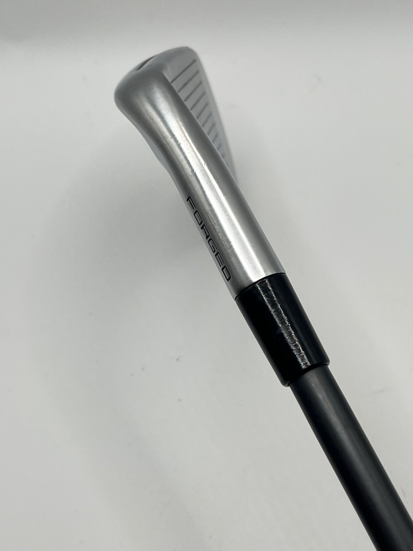 Taylormade P790 #2 Utility Iron / 17 Degree / Stiff Flex HZRDUS Smoke Black