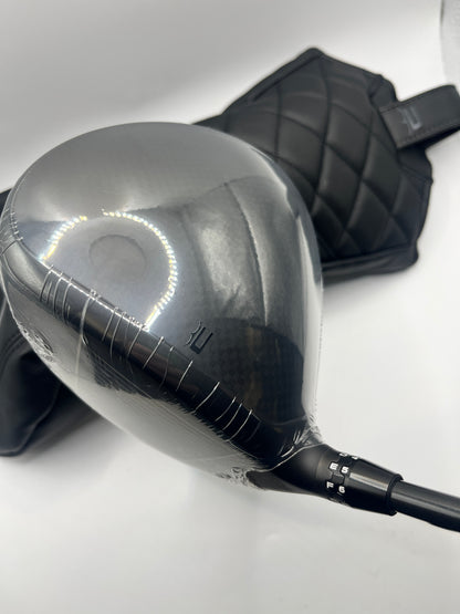 Cobra DS Adapt LS Driver / 9 Degree / Stiff Flex / Denali Black 60