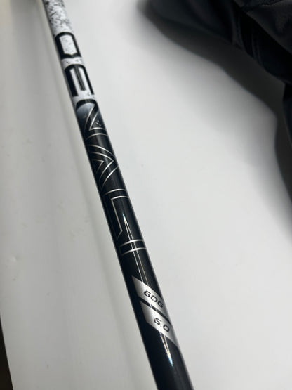 Cobra DS Adapt LS Driver / 9 Degree / Stiff Flex / Denali Black 60