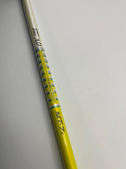 Graphite Design Tour AD MT-7 Driver Shaft / X Flex / Taylormade Adaptor