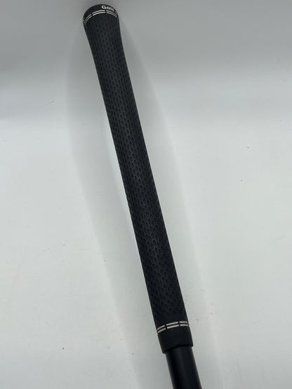 HZRDUS Red CB 50 Driver Shaft / Stiff Flex / Titleist Adaptor