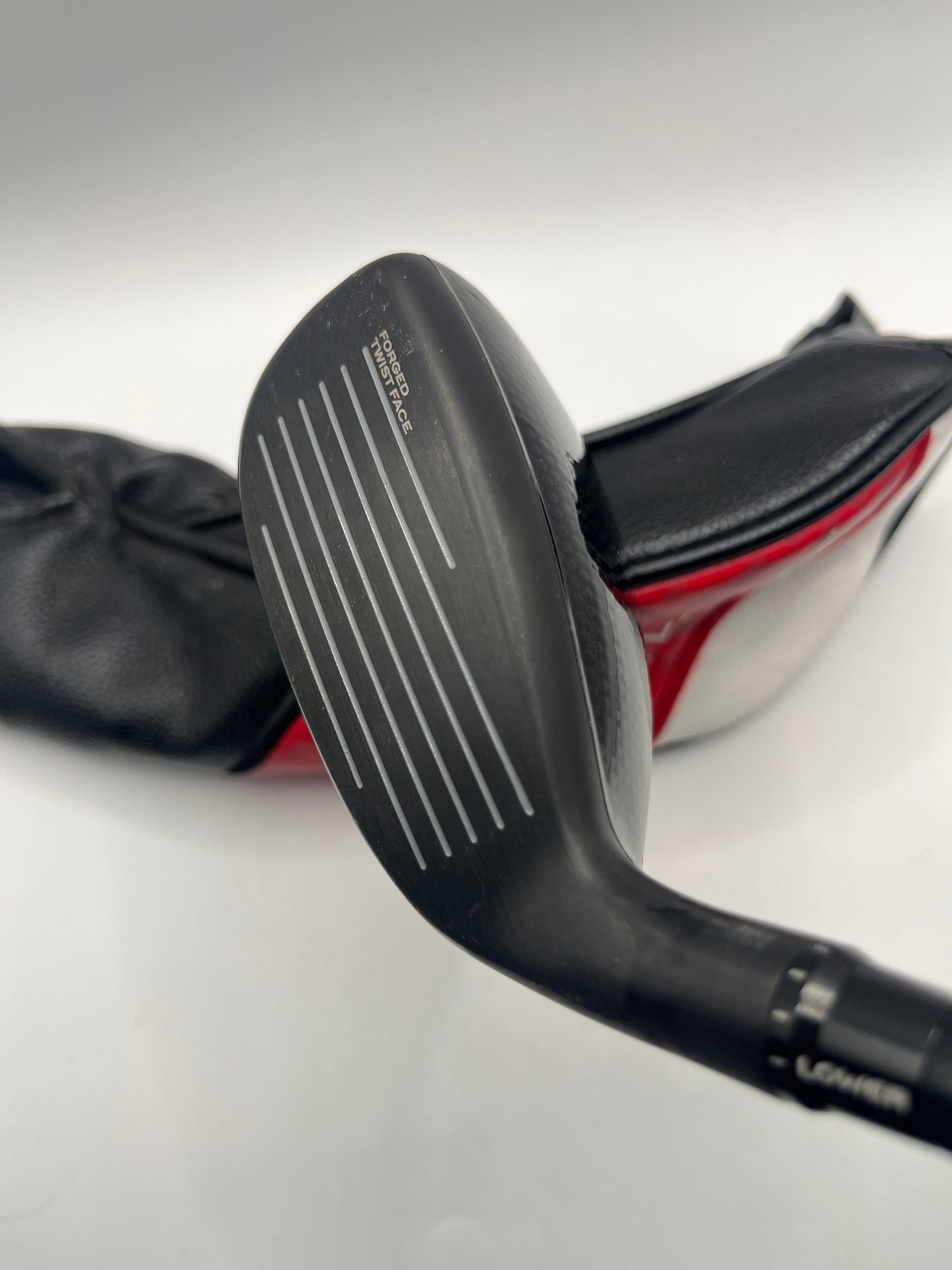 Taylormade Stealth2 Plus #3 Hybrid / 19.5 Degree / Stiff Flex / Kai'Li Red