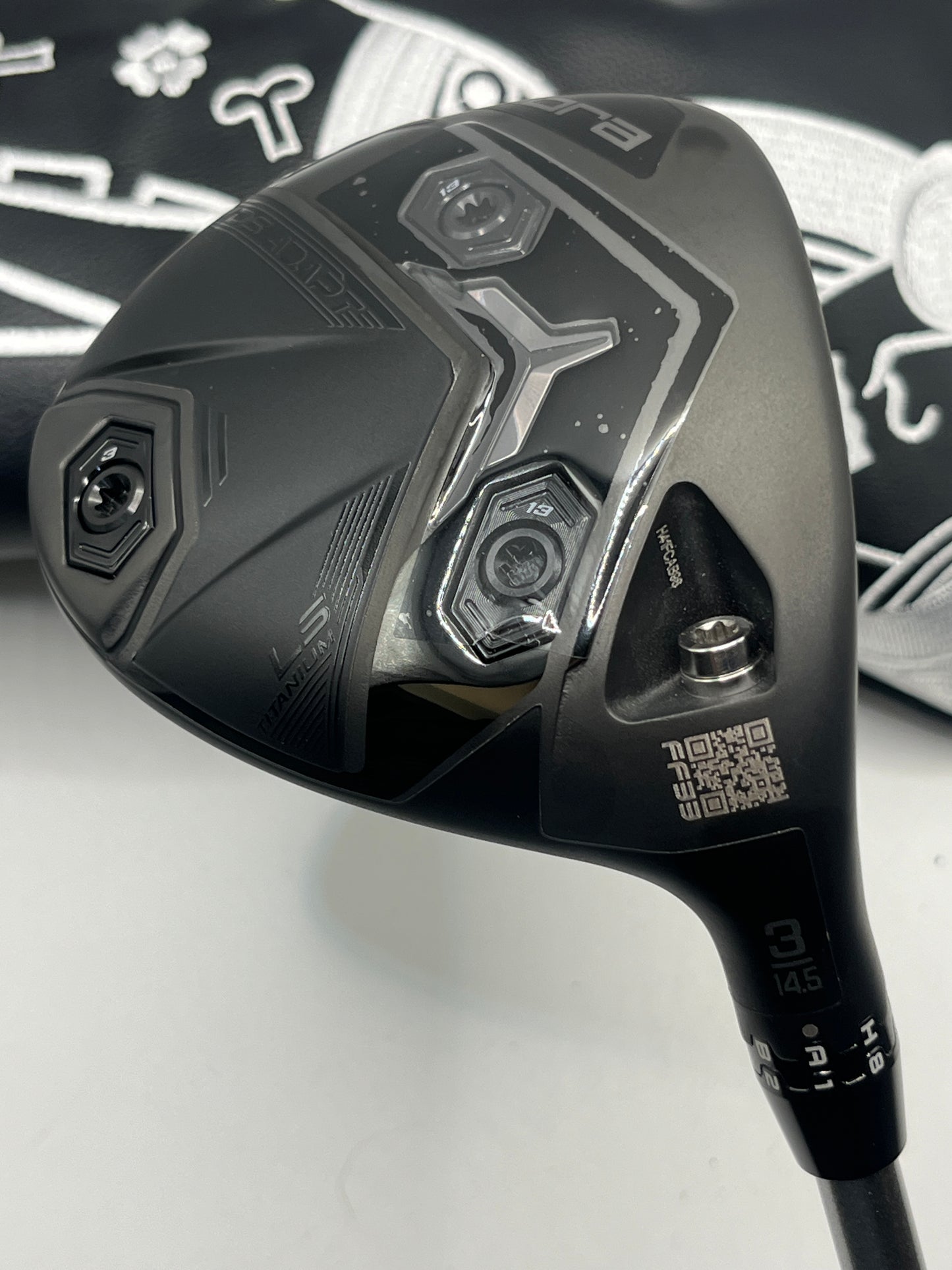 Cobra DS-Adapt LS Titanium #3 Wood / 14.5 Degrees / X Flex / Fujikura Pro 70