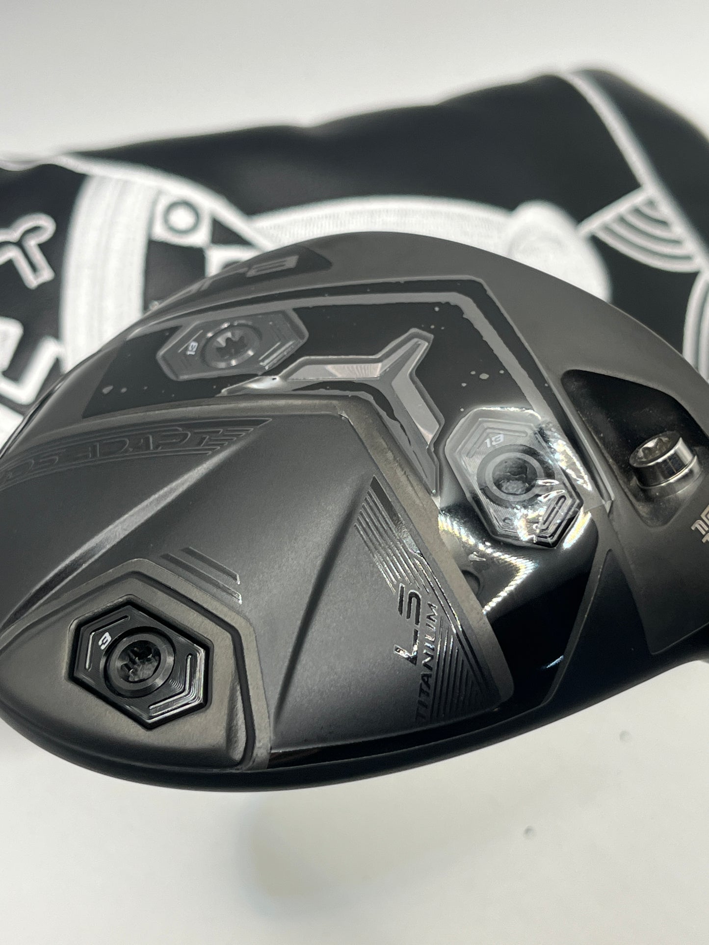 Cobra DS-Adapt LS Titanium #3 Wood / 14.5 Degrees / X Flex / Fujikura Pro 70