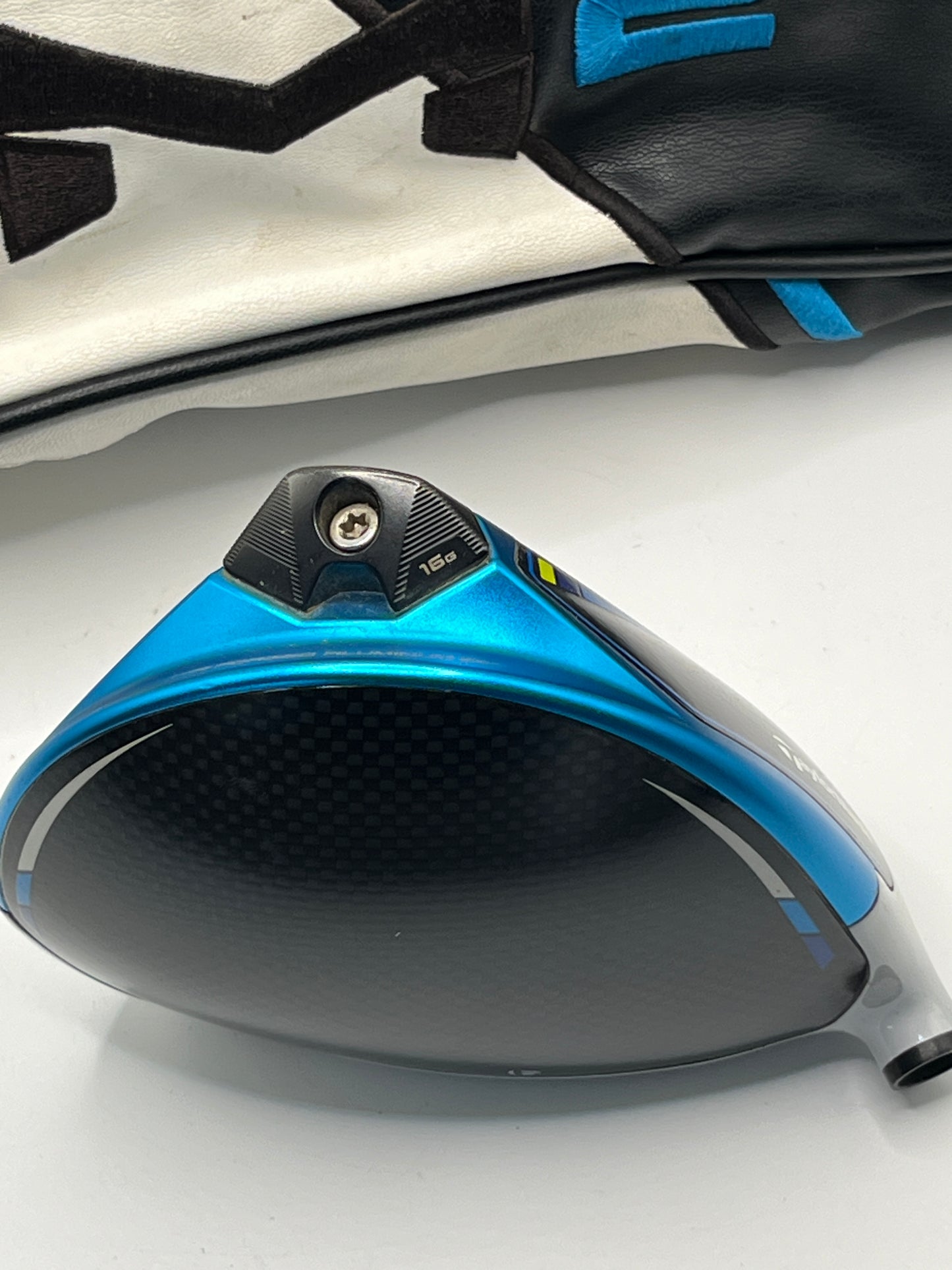 Taylormade SiM2 Driver / 9 Degrees / Head and Headcover Only