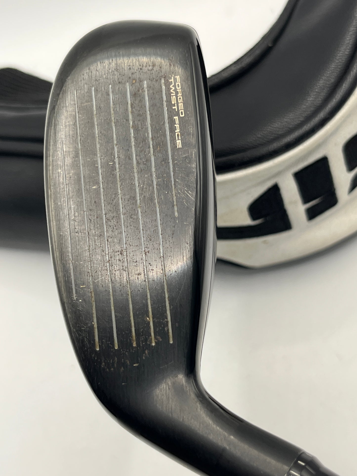Taylormade SiM2 Rescue #3 Hybrid / 19.5 Degree / Stiff Flex / Tensei AV Blue 80HY