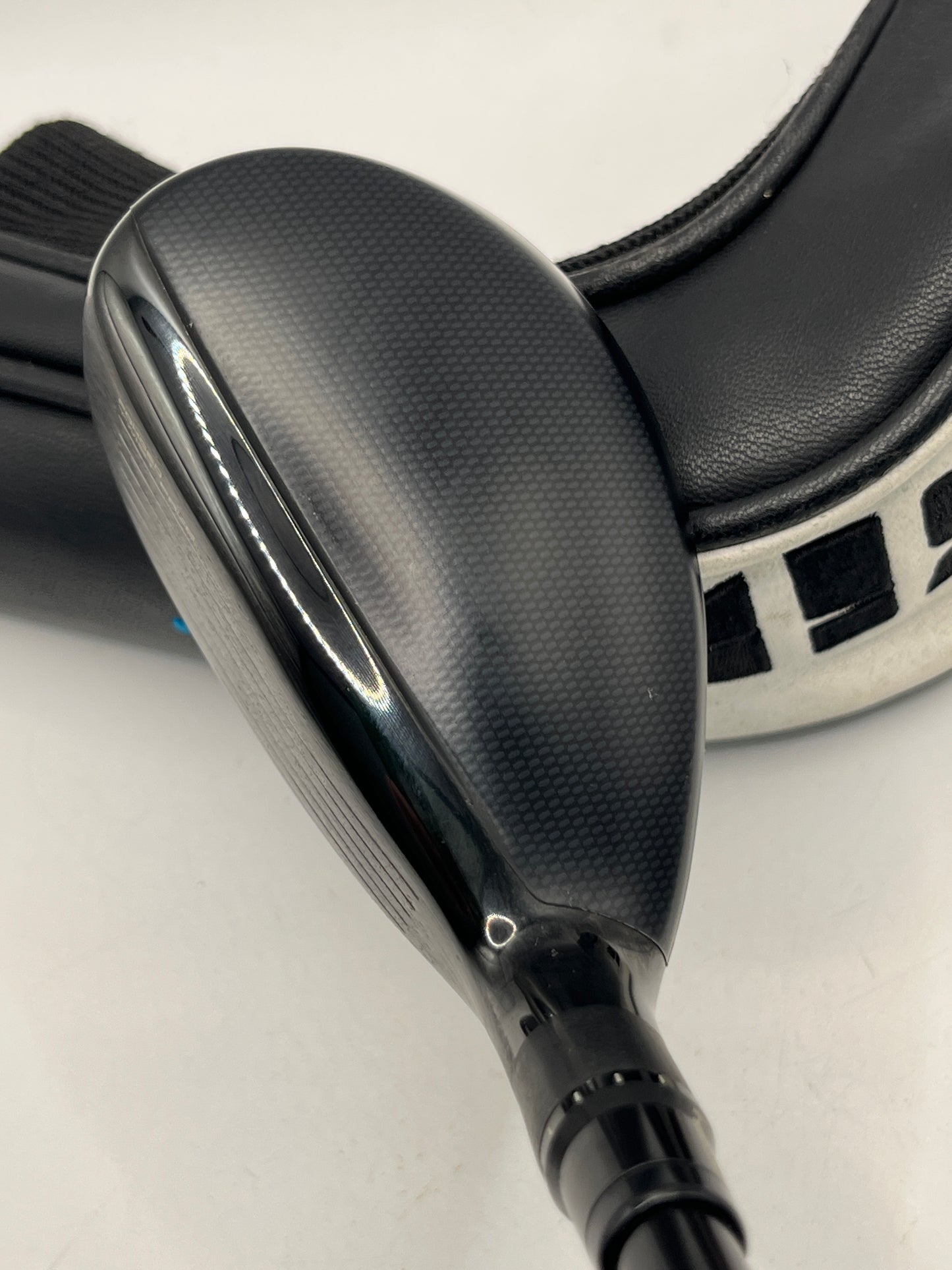 Taylormade SiM2 Rescue #3 Hybrid / 19.5 Degree / Stiff Flex / Tensei AV Blue 80HY