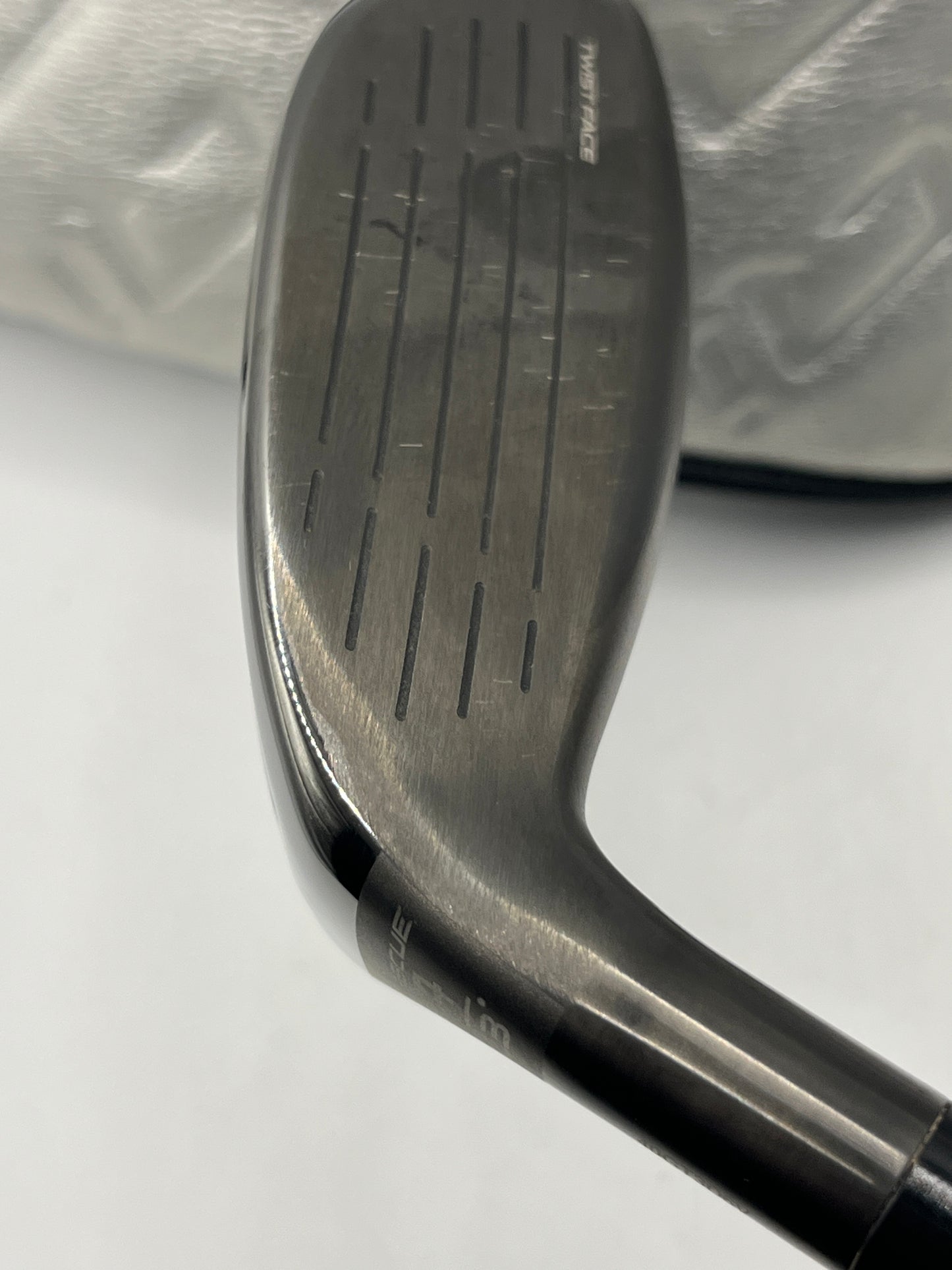 Taylormade Qi35 Max #4 Hybrid / 23 Degree / Regular Flex / Fujikura AirSpeeder 50