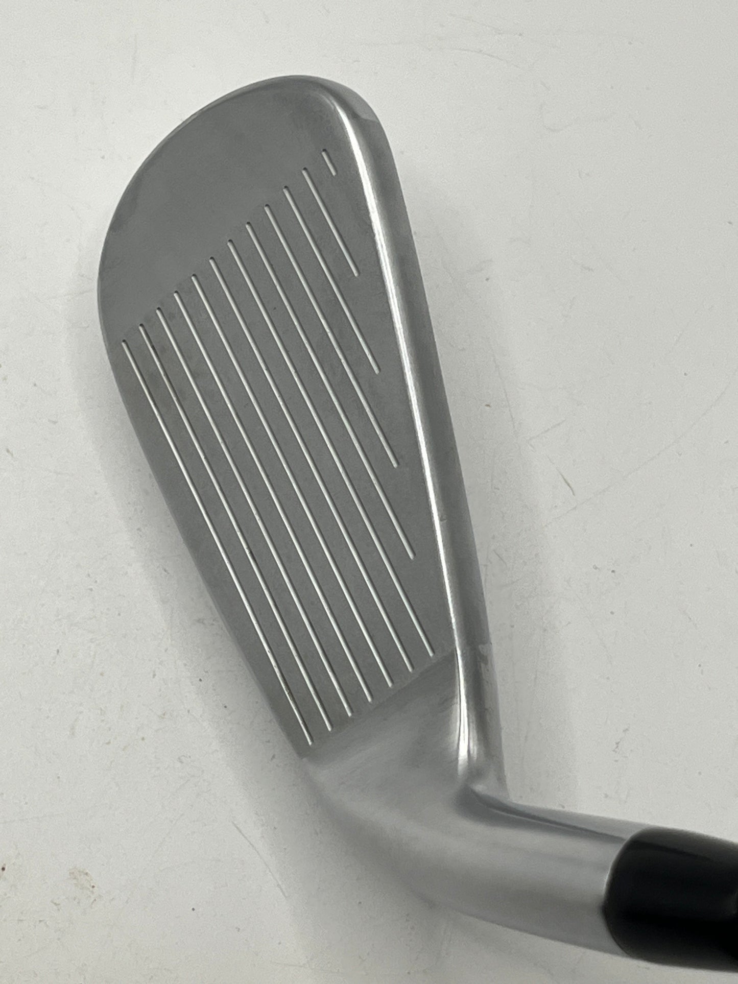 Titleist U505 Utility #1 Iron / 16 Degree / X Flex / HZRDUS Smoke RDX Black