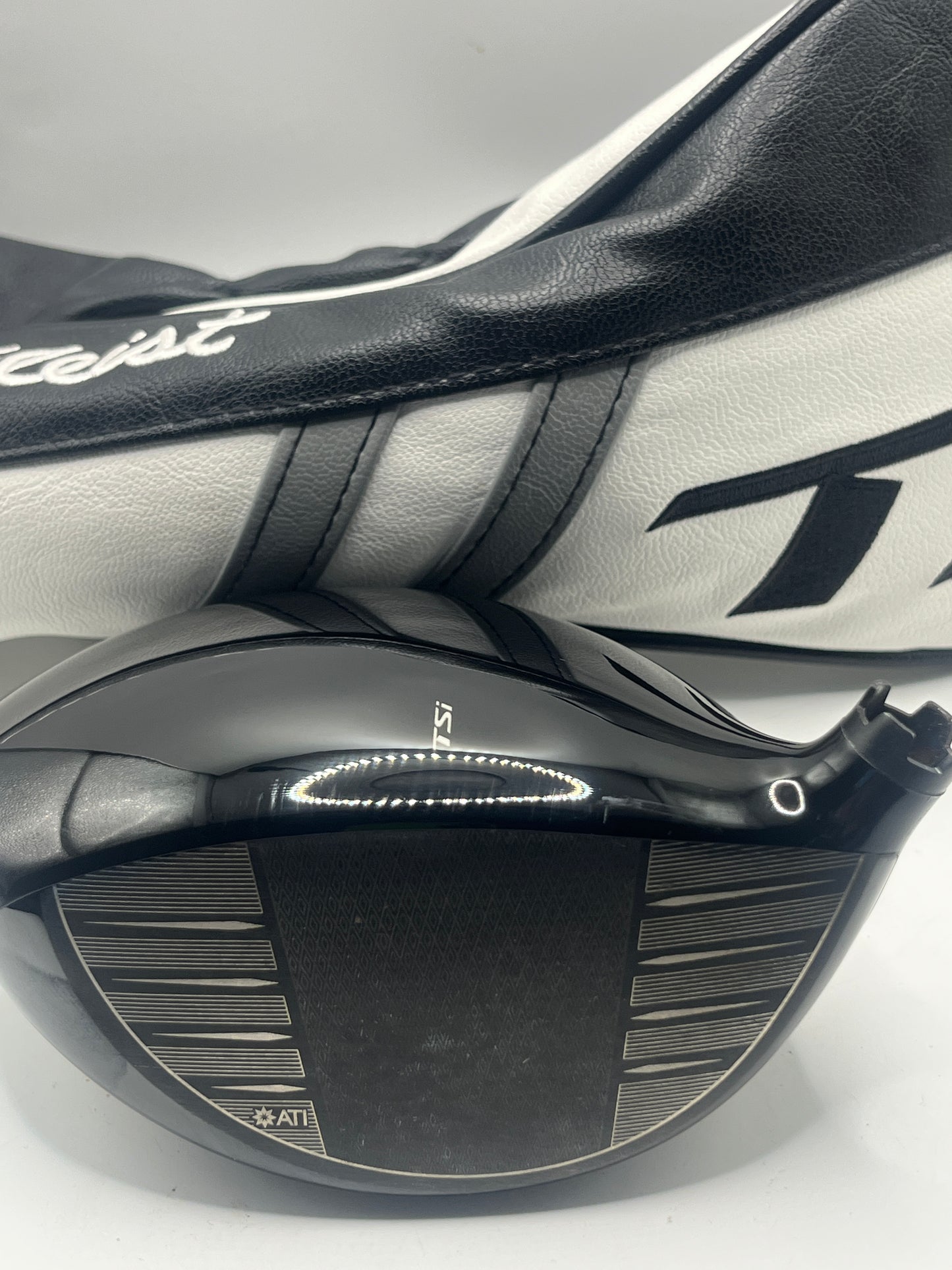 Titleist TSi4 Driver / 9 Degree / Head and Headcover Only