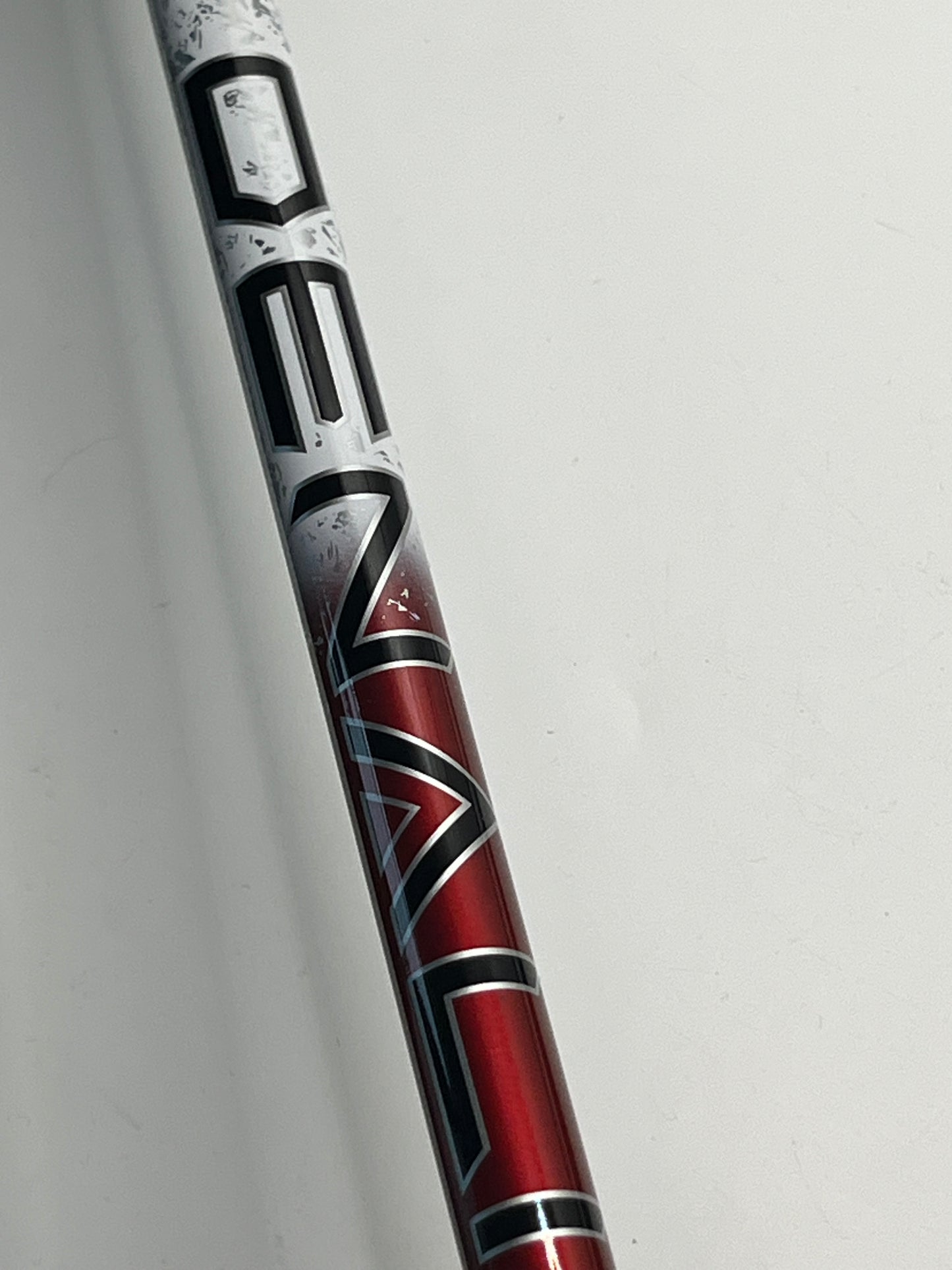 Titleist GT2 #5 Wood / 18 Degree / Regular Flex / Denali Red 60