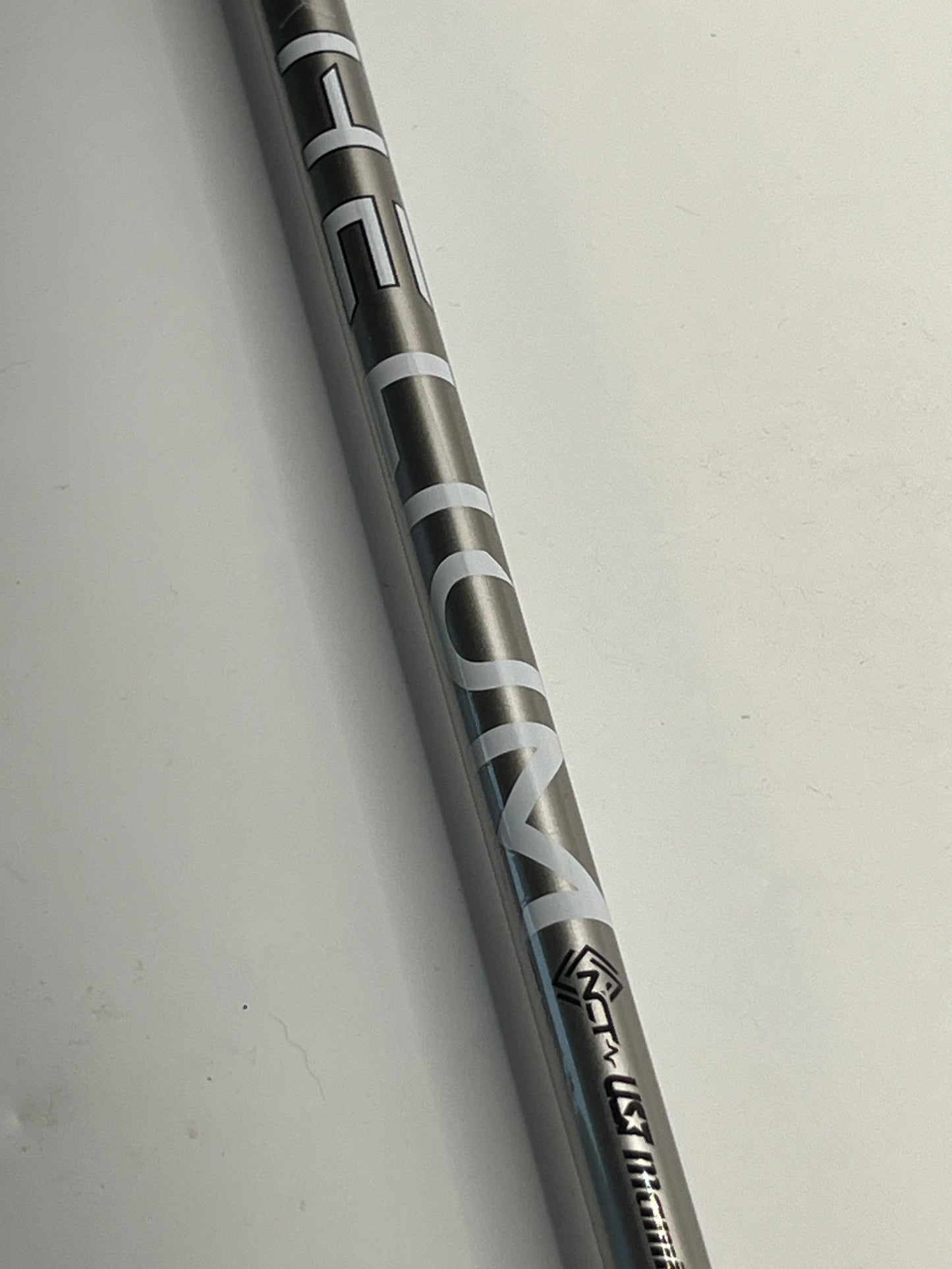 UST Mamiya Helium Silver #3 Wood Shaft / Regular Flex / Taylormade Adaptor