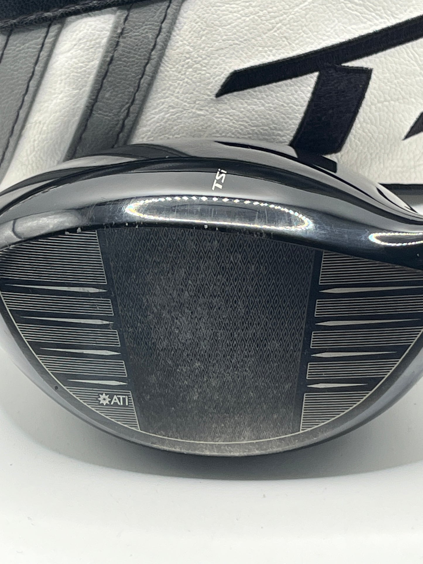Titleist TSi2 Driver / 10 Degree / Head and Headcover Only