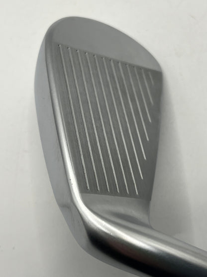 Srixon ZXi U #2 Utility Iron / 18 Degree / Stiff Flex / UST Helium 60