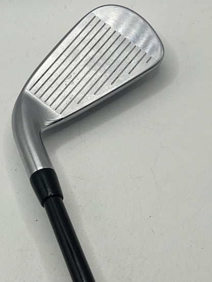 Titleist U505 Utility #4 Iron / 22 Degree / Regular Flex / HZRDUS Smoke RDX Black
