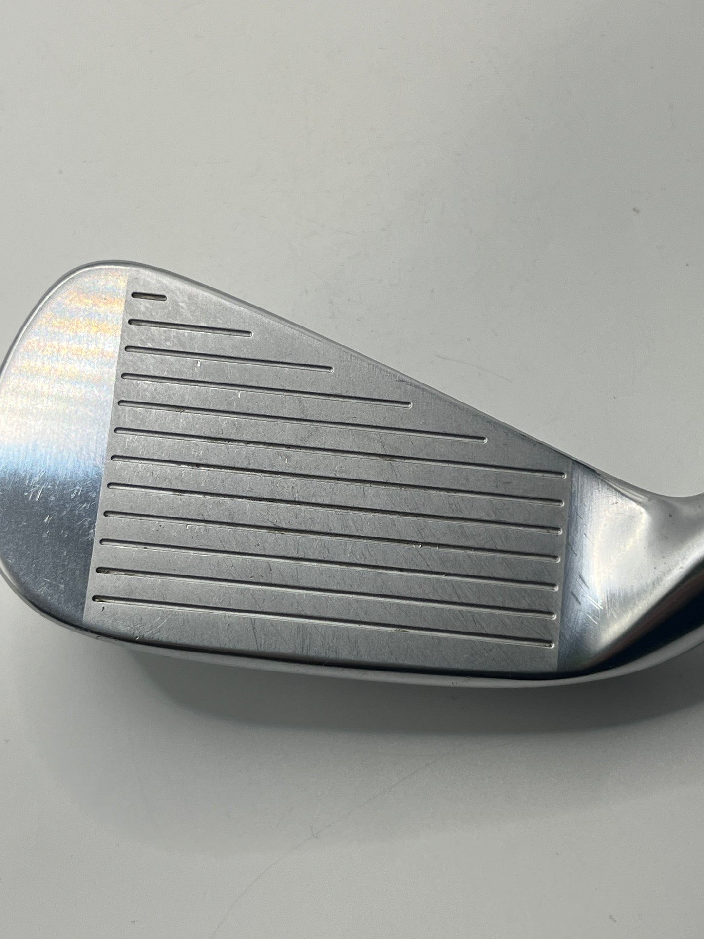 Titleist U505 Utility #4 Iron / 22 Degree / R Flex / HZRDUS Smoke RDX Black