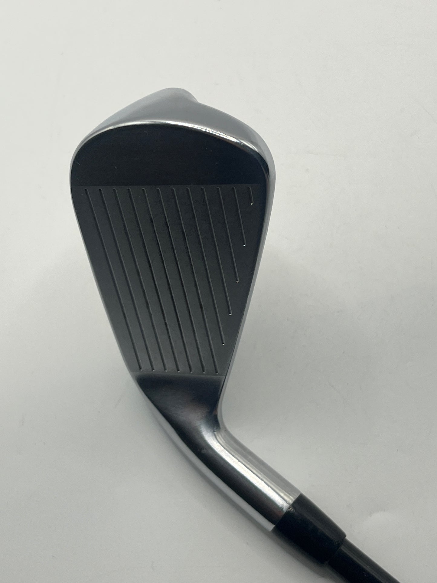 Titleist U505 Utility #4 Iron / 22 Degree / R Flex / HZRDUS Smoke RDX Black